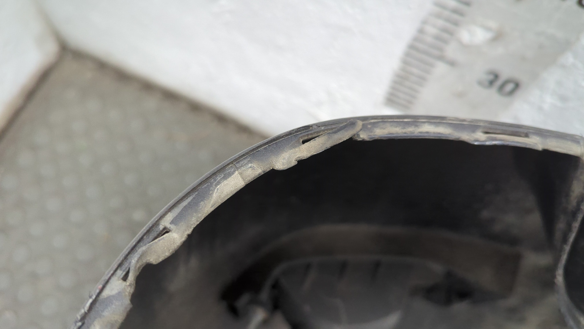 Бампер задний