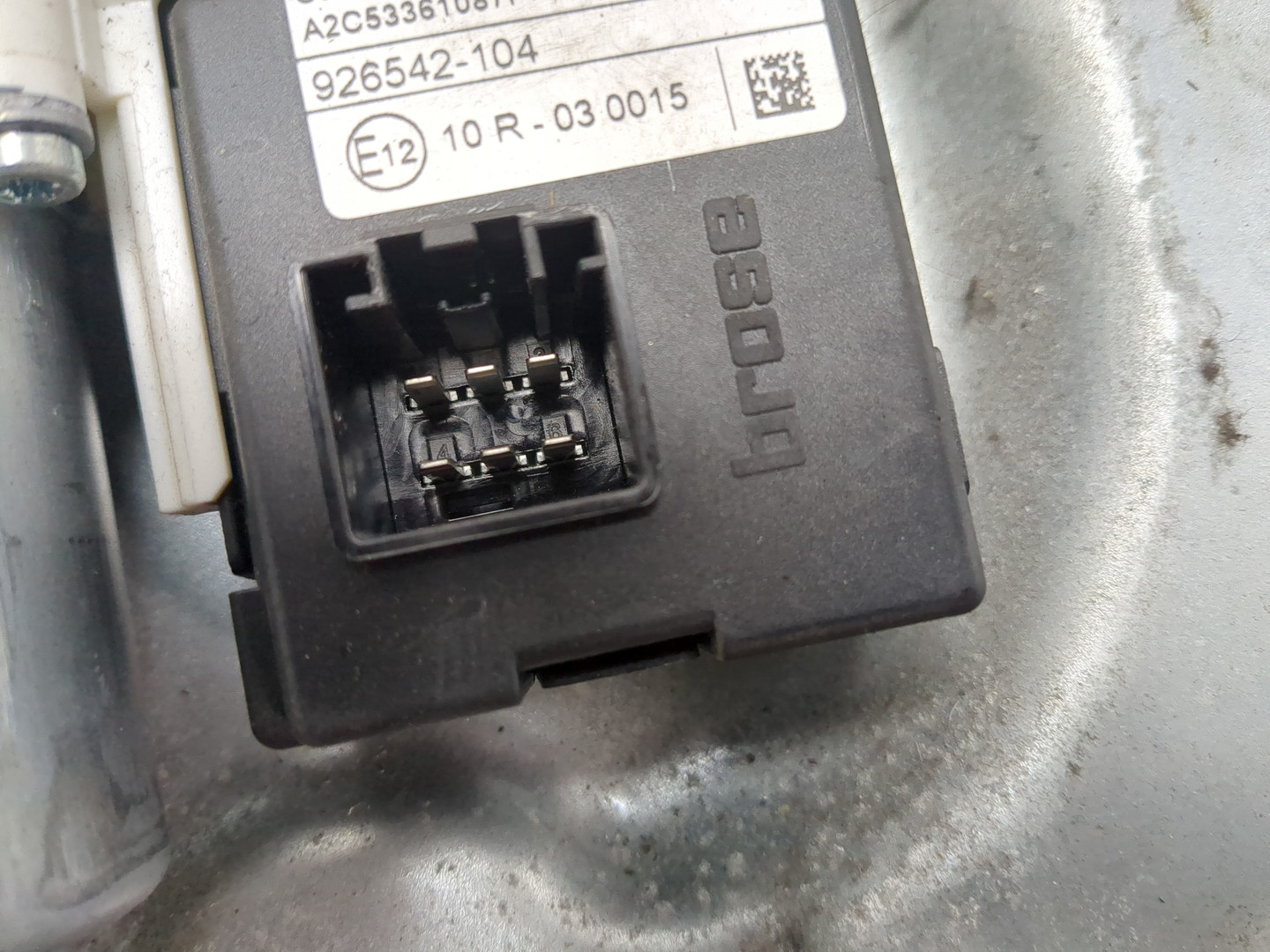 Стеклоподъемник электр. передний правый