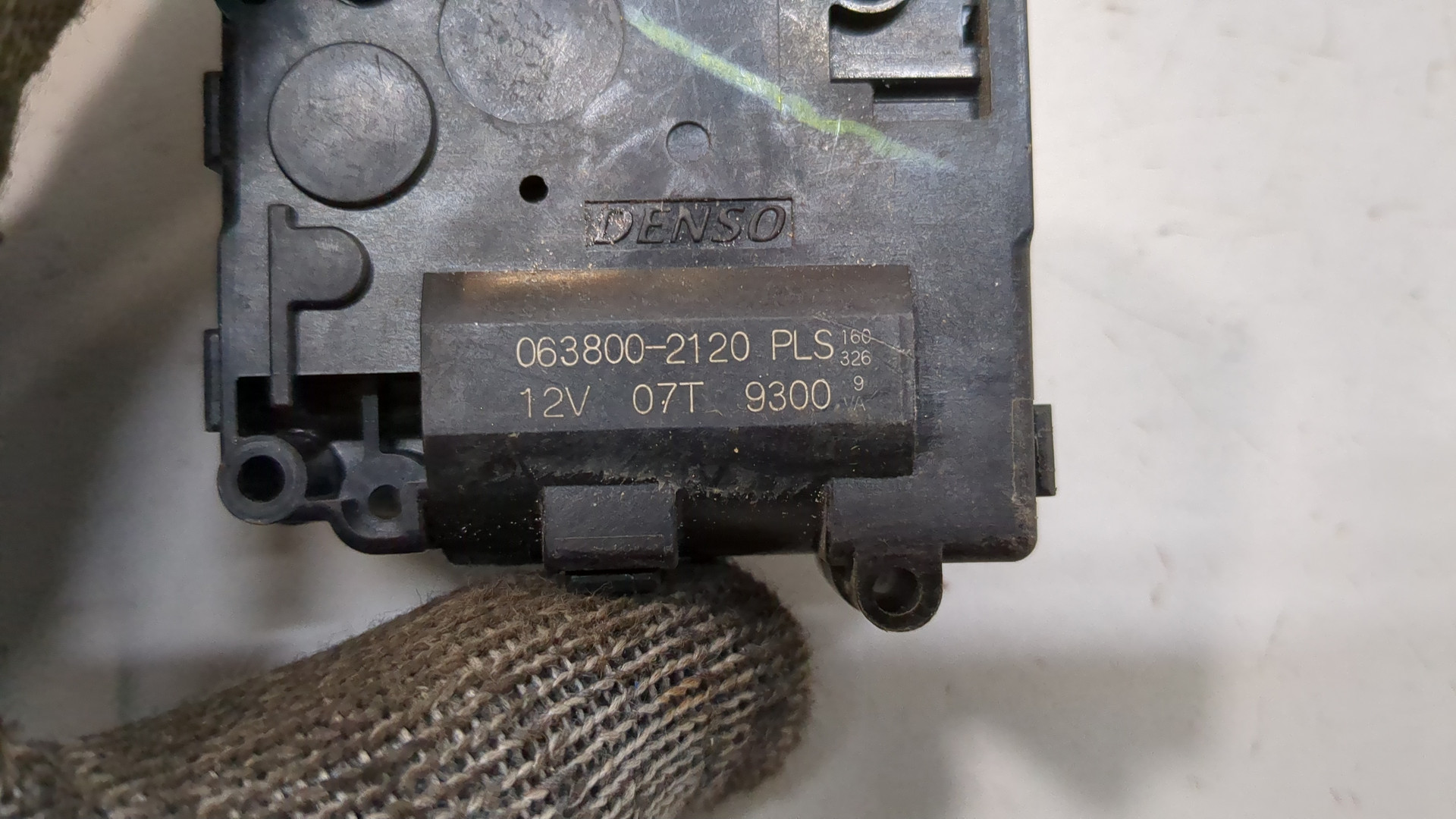 Моторчик заслонки печки