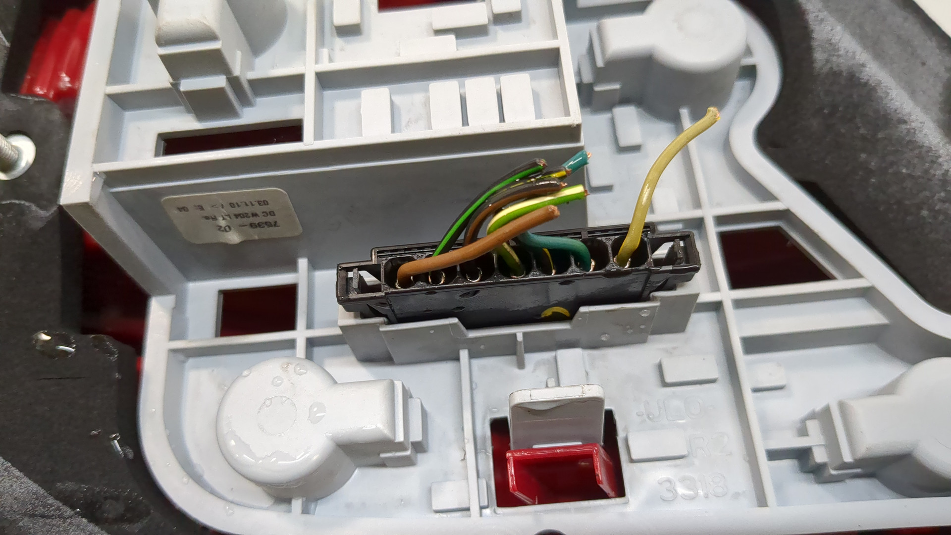 Фонарь задний правый