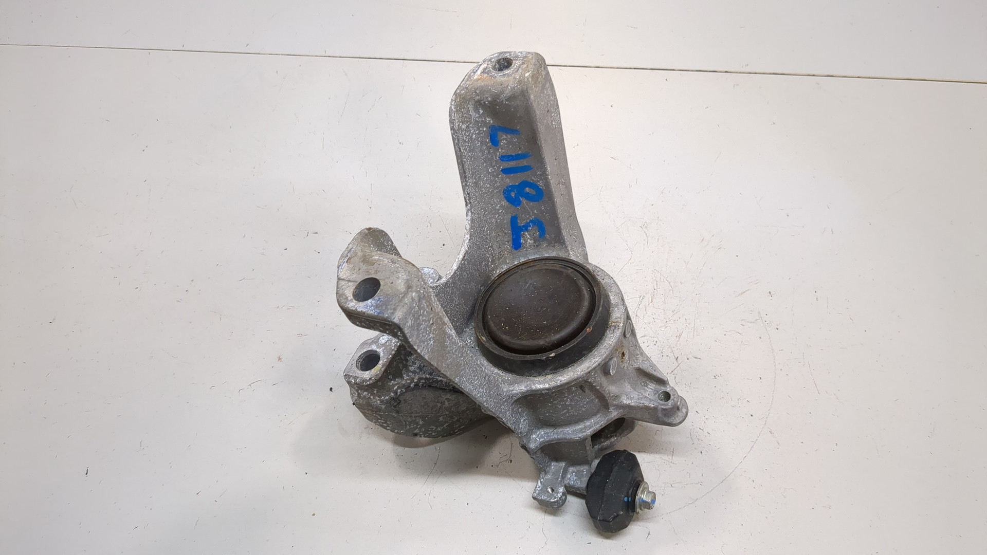 Опора двигателя