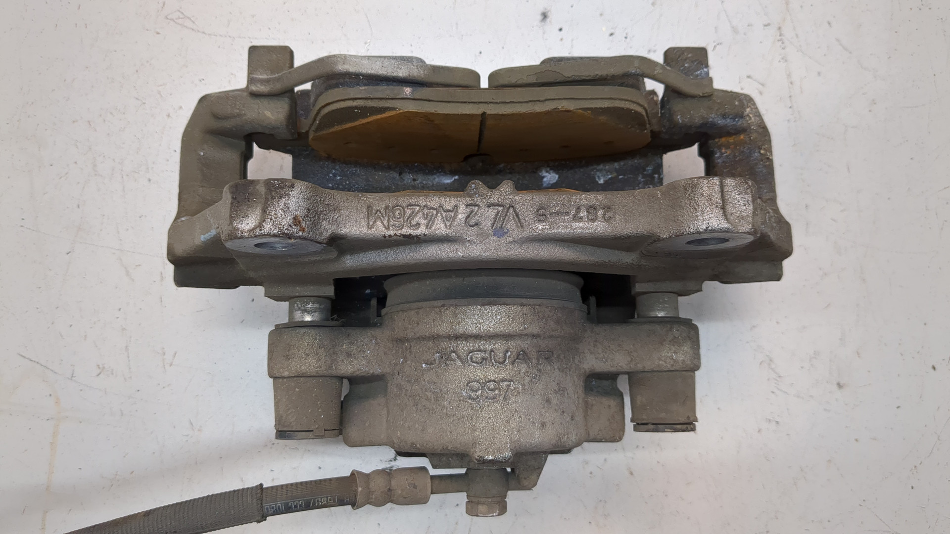 Суппорт передний правый