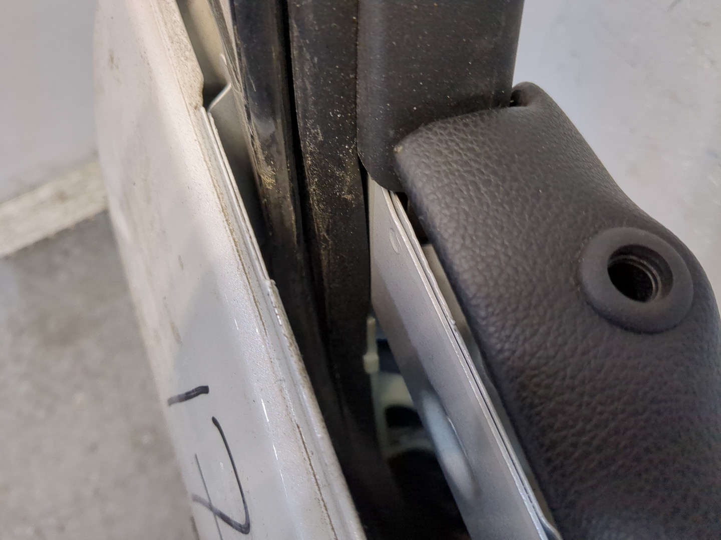 Дверь передняя правая