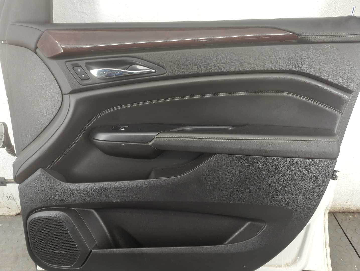 Дверь передняя правая