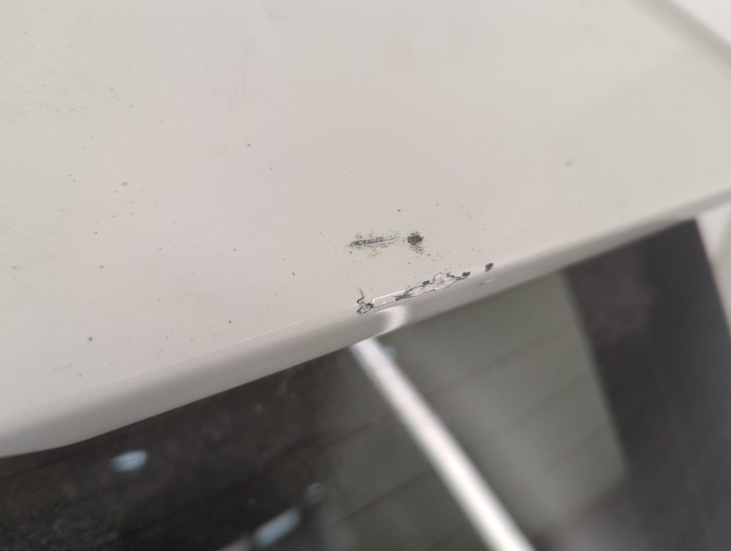 Дверь багажника