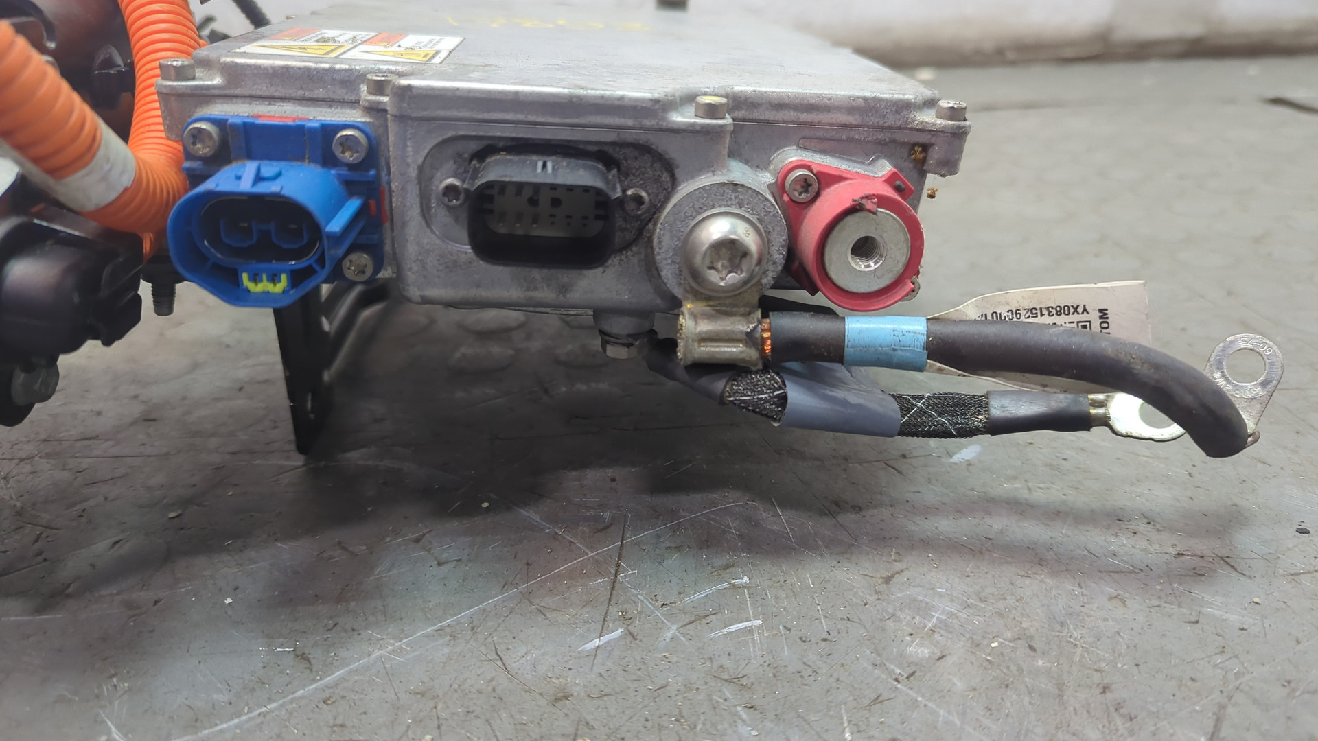 Преобразователь напряжения (адаптер)