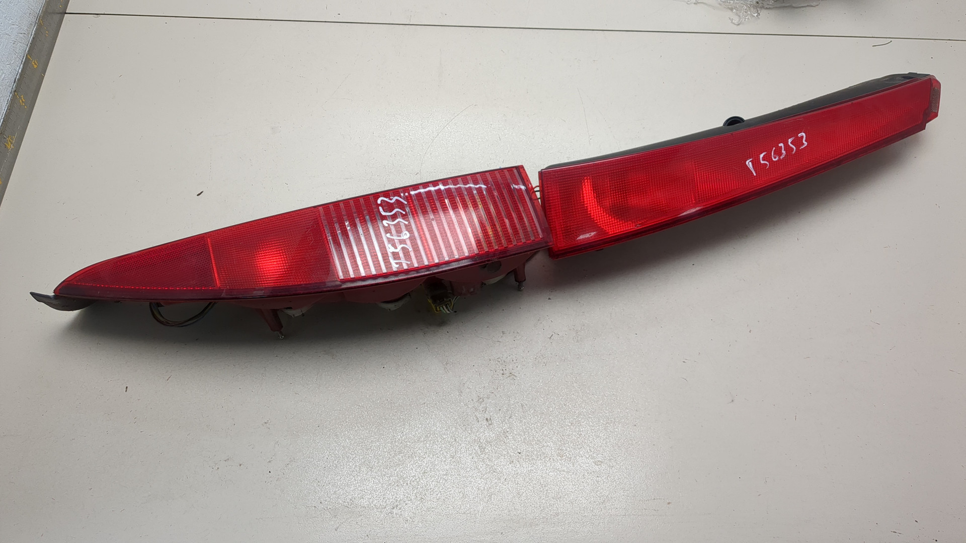 Фонарь задний правый