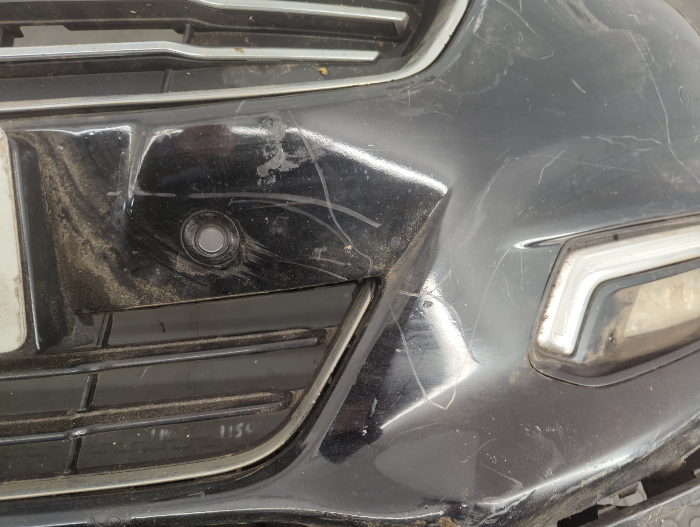 Бампер передний