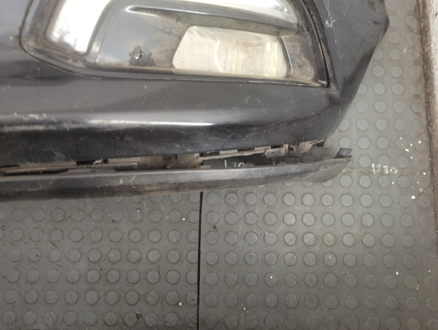 Бампер передний