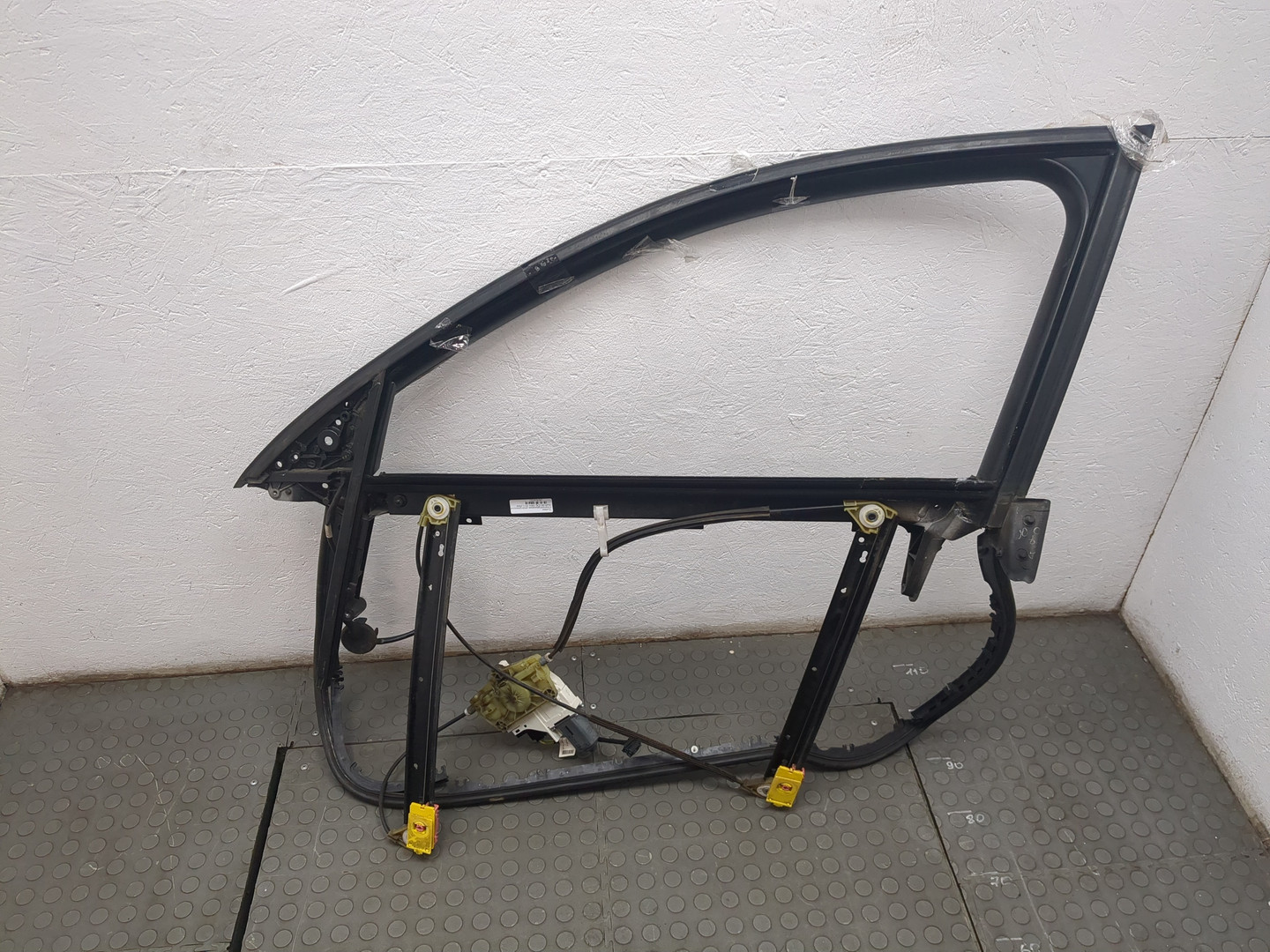 Стеклоподъемник электр. передний левый