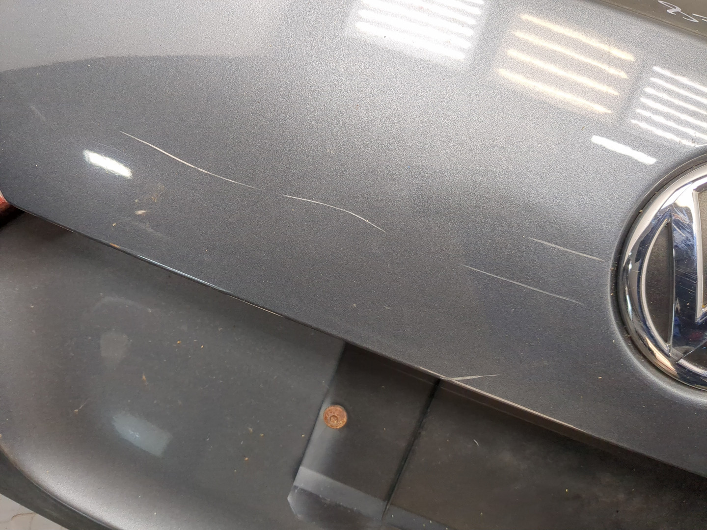 Дверь багажника