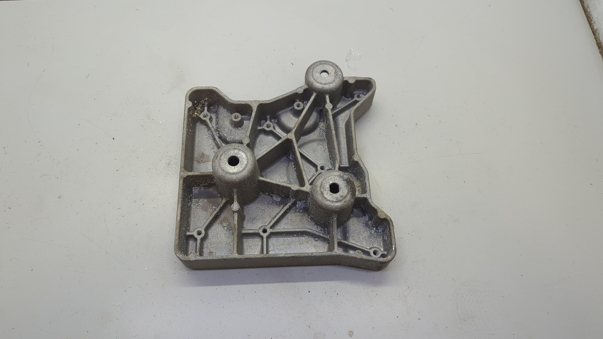 Кронштейн (сопут. товар)