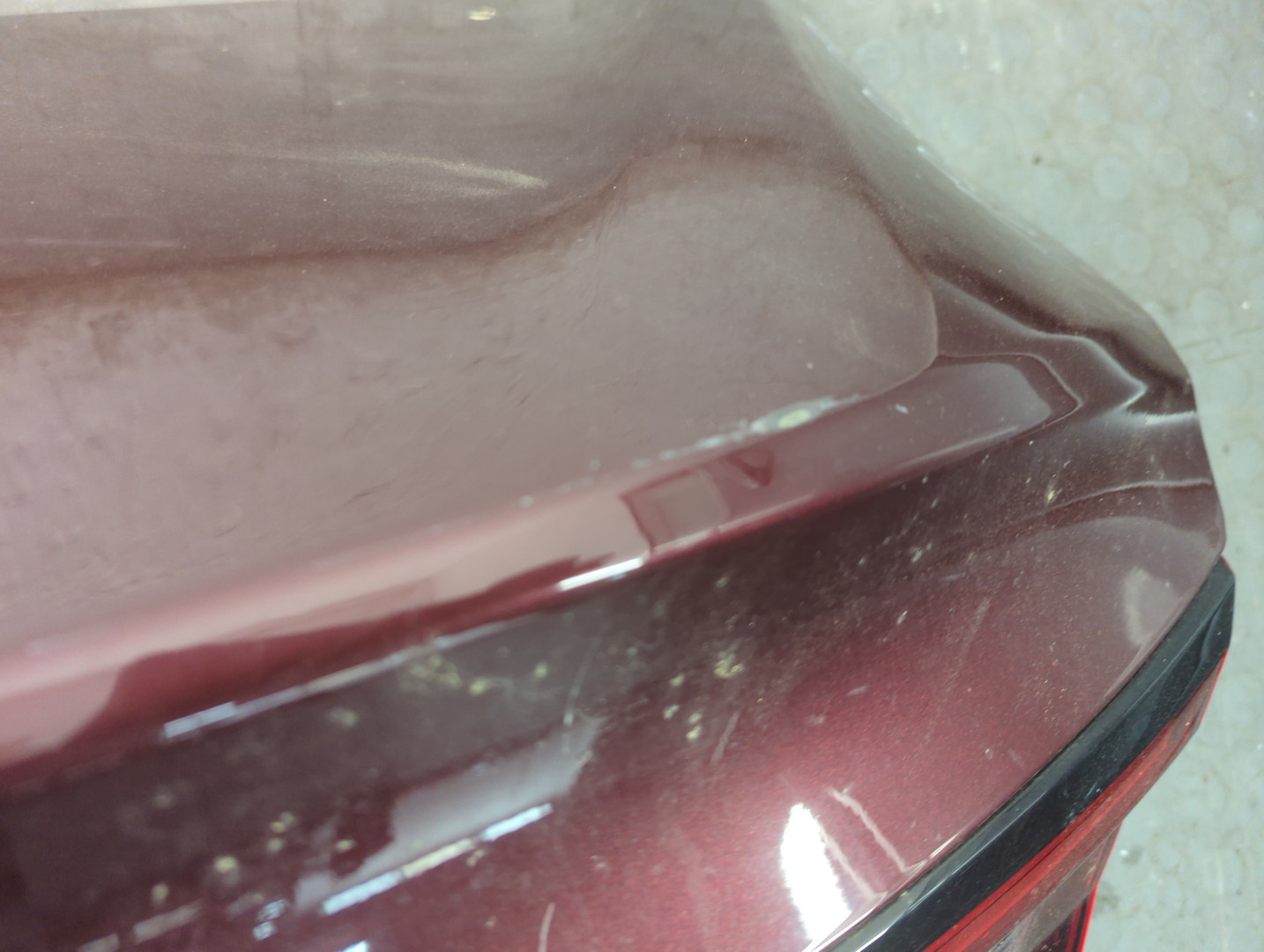 Дверь багажника