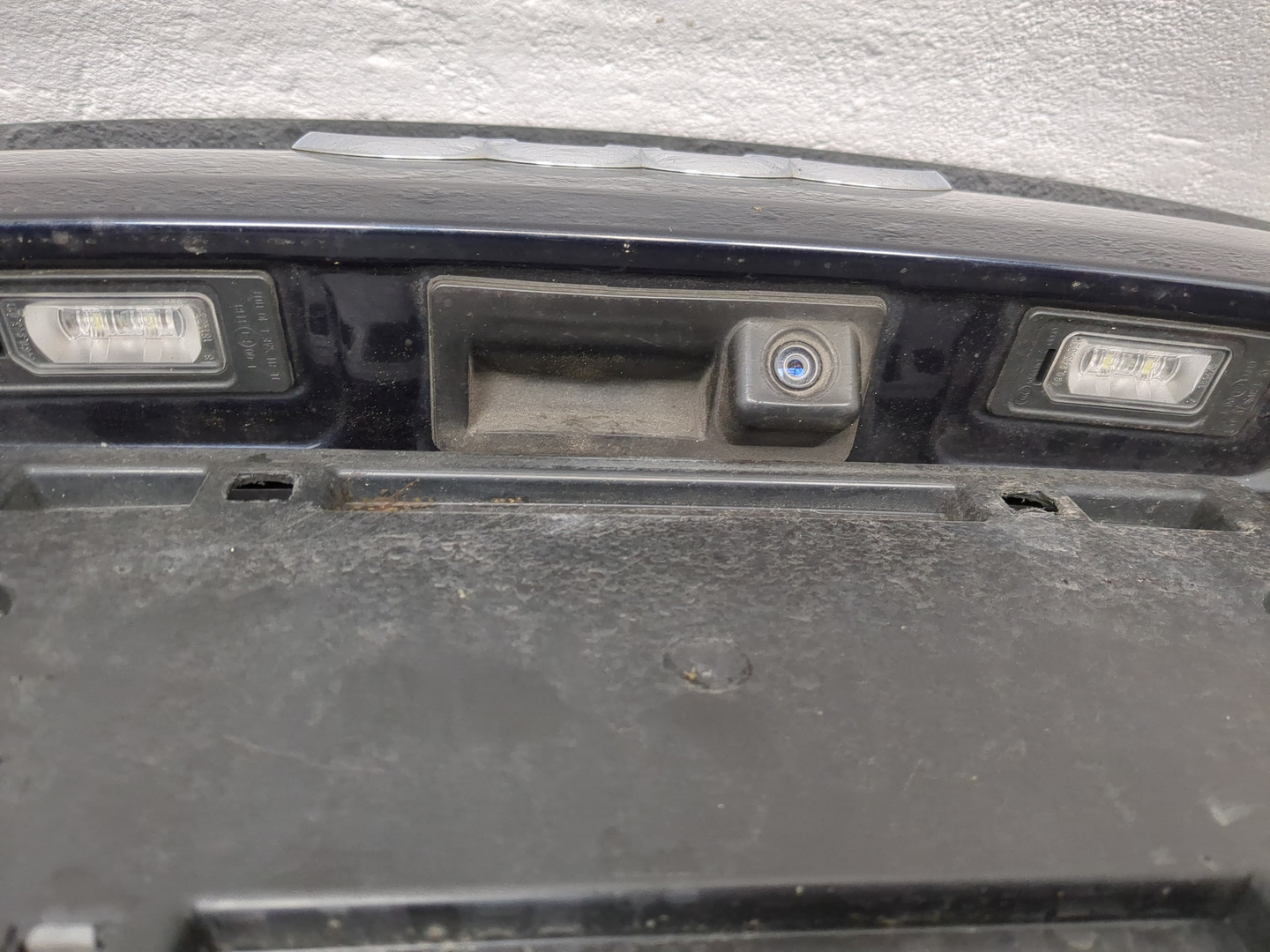 Дверь багажника