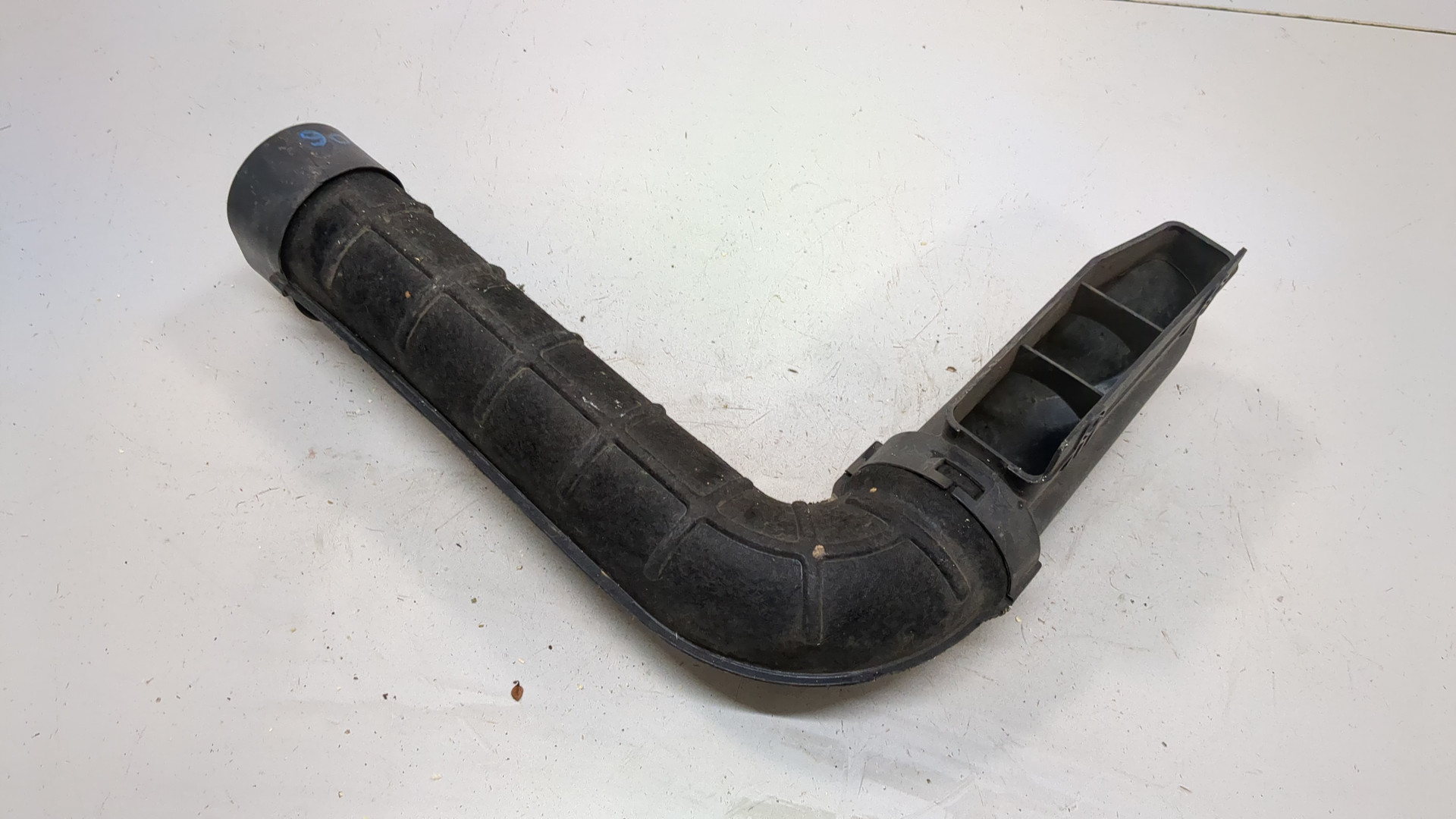 Воздухозаборник (внутри)