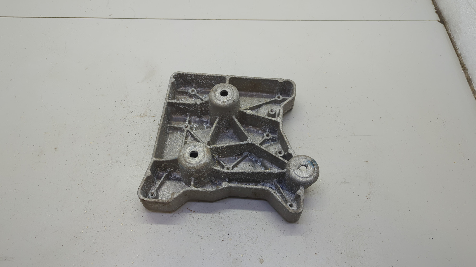 Кронштейн (сопут. товар)