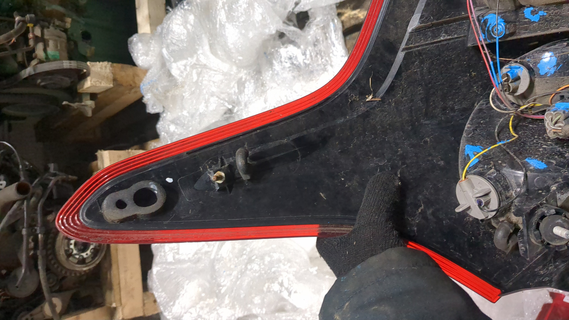 Фонарь задний левый