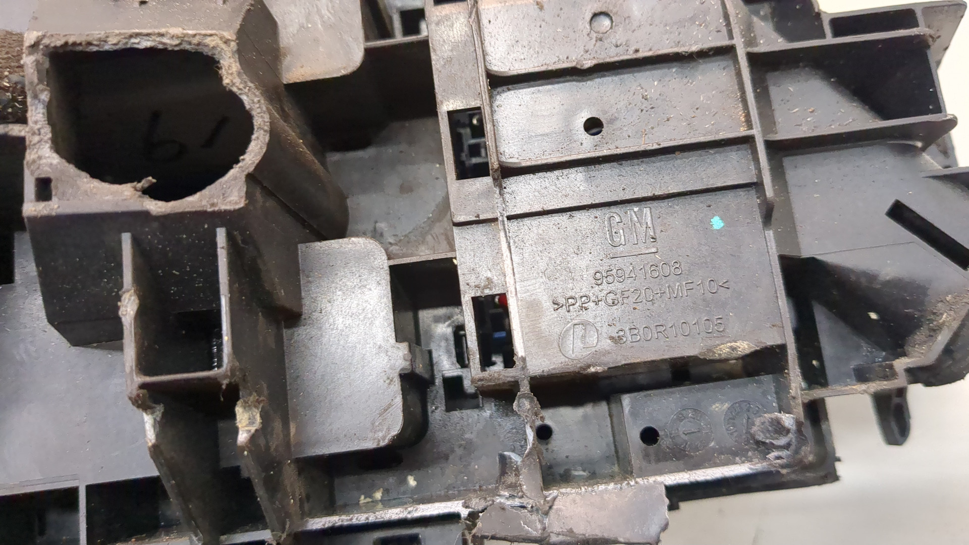 Блок предохранителей