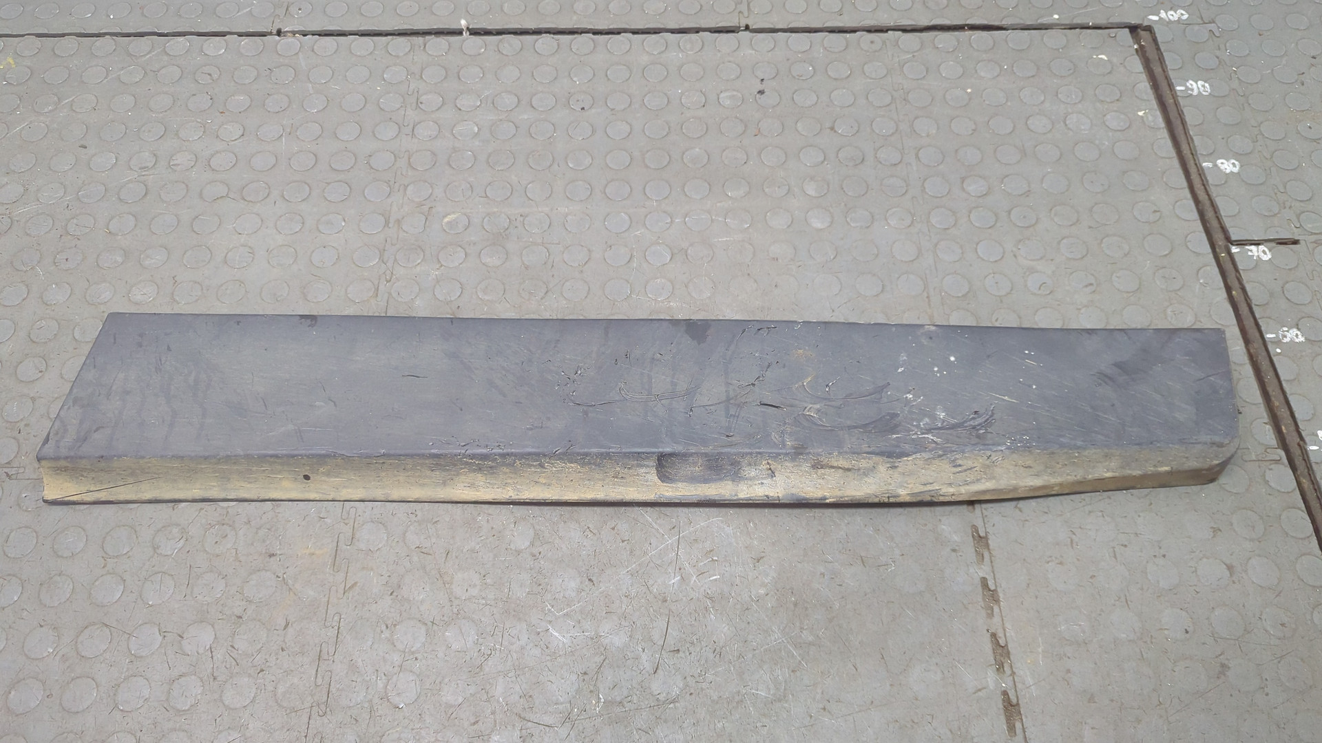 Молдинг двери