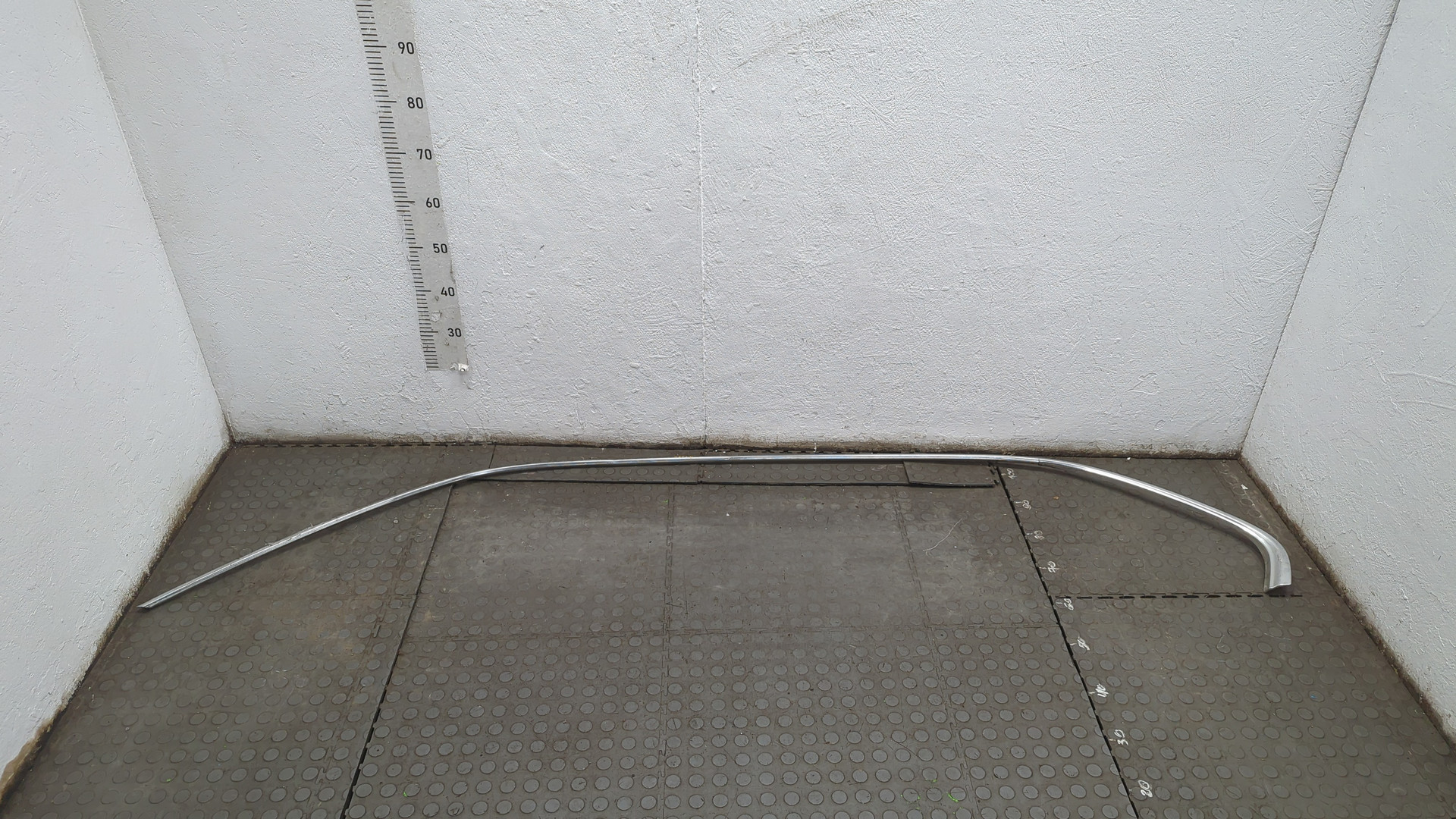 Молдинг крыши левый