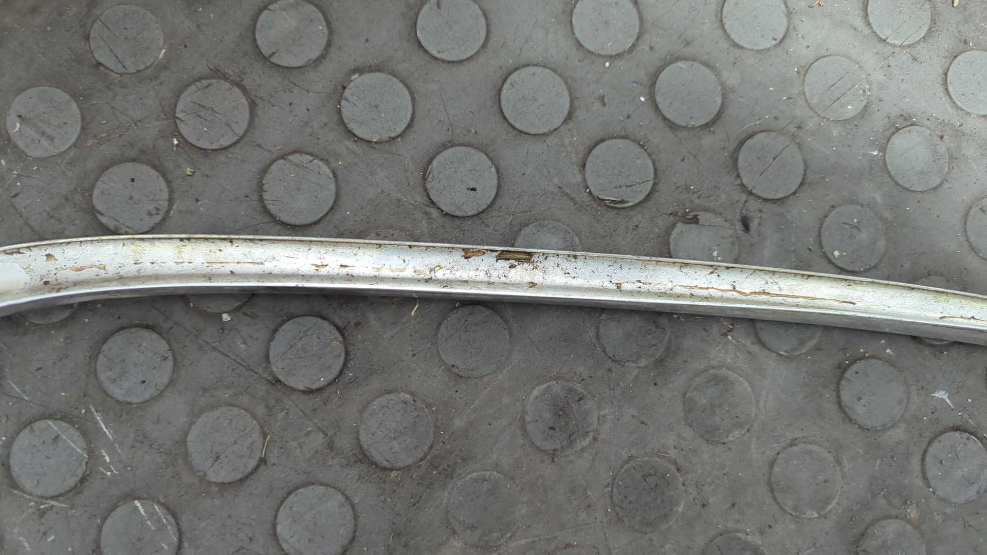 Молдинг крыши левый