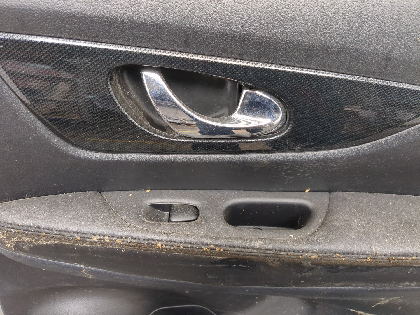 Дверь задняя правая