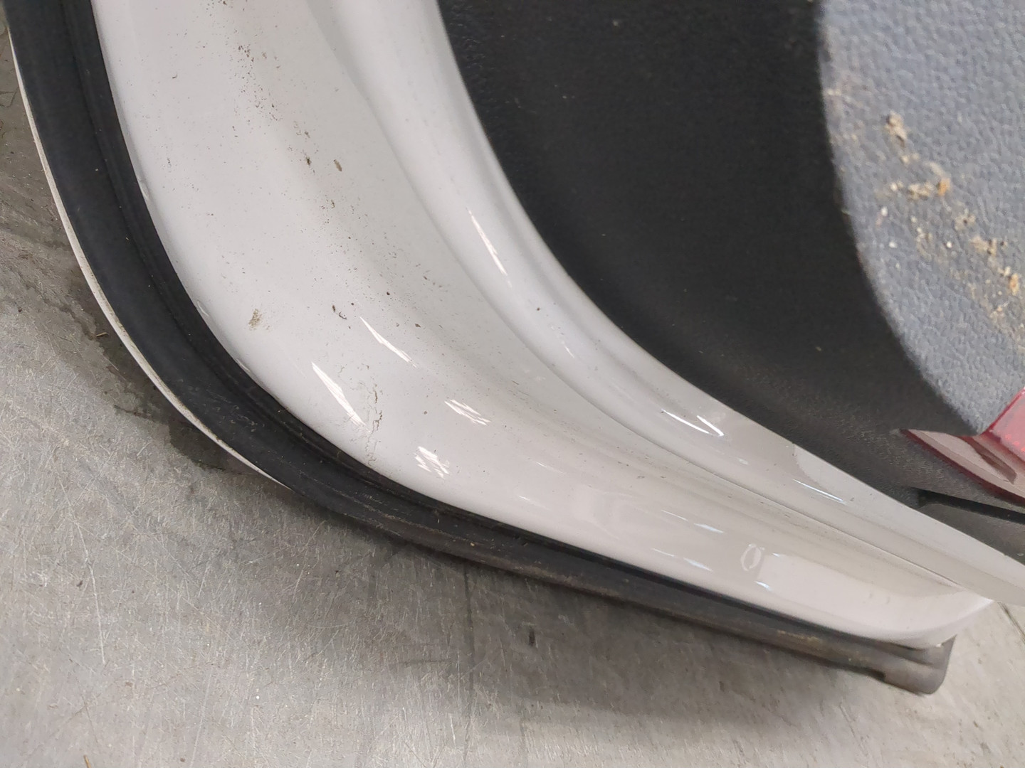 Дверь задняя левая