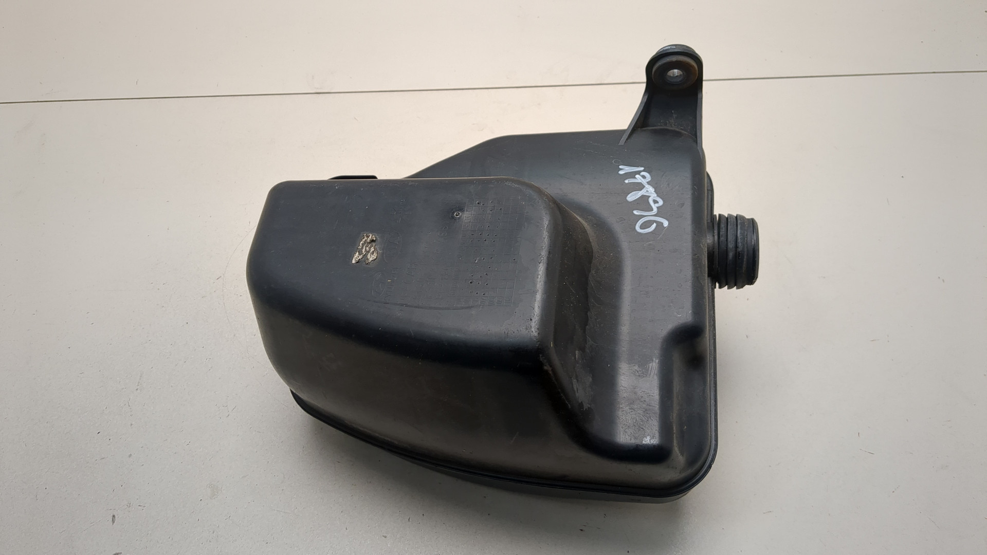 Резонатор воздушного фильтра