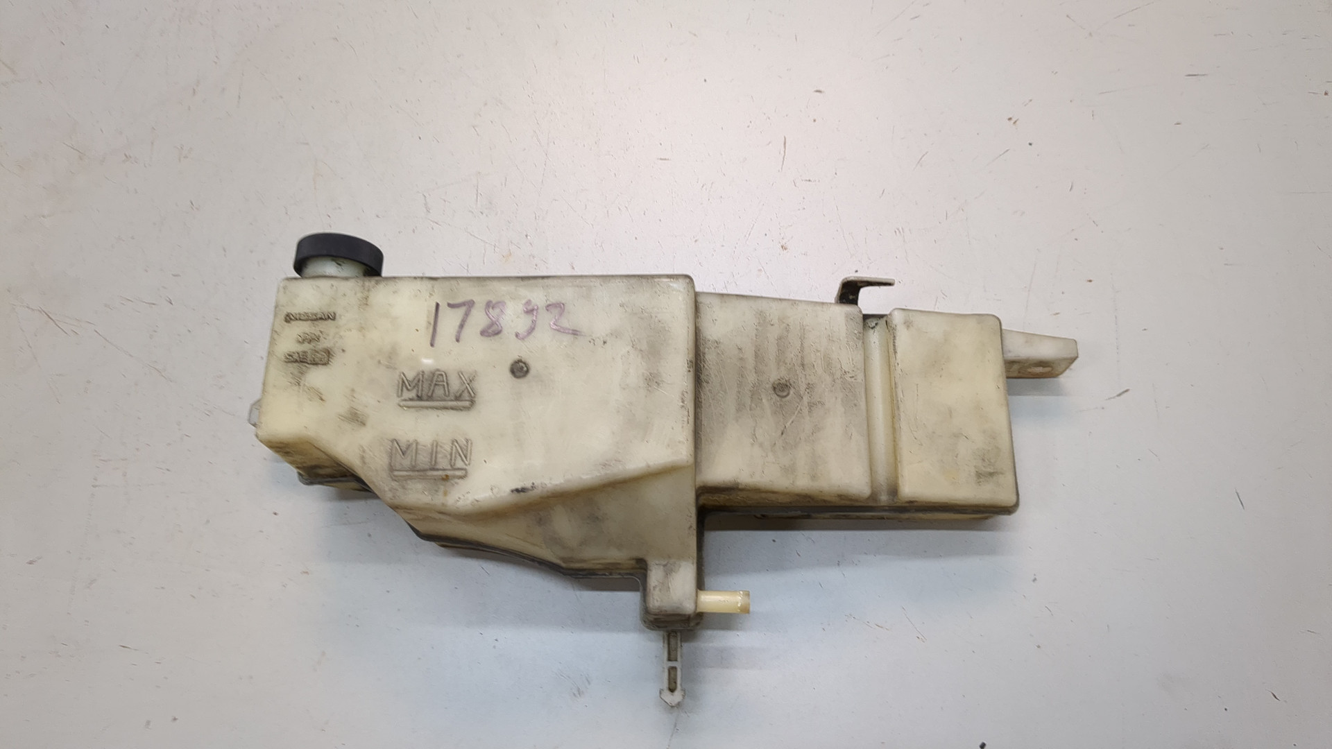 Бачок расширительный