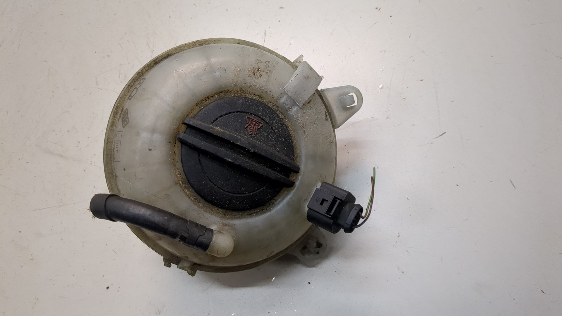 Бачок расширительный