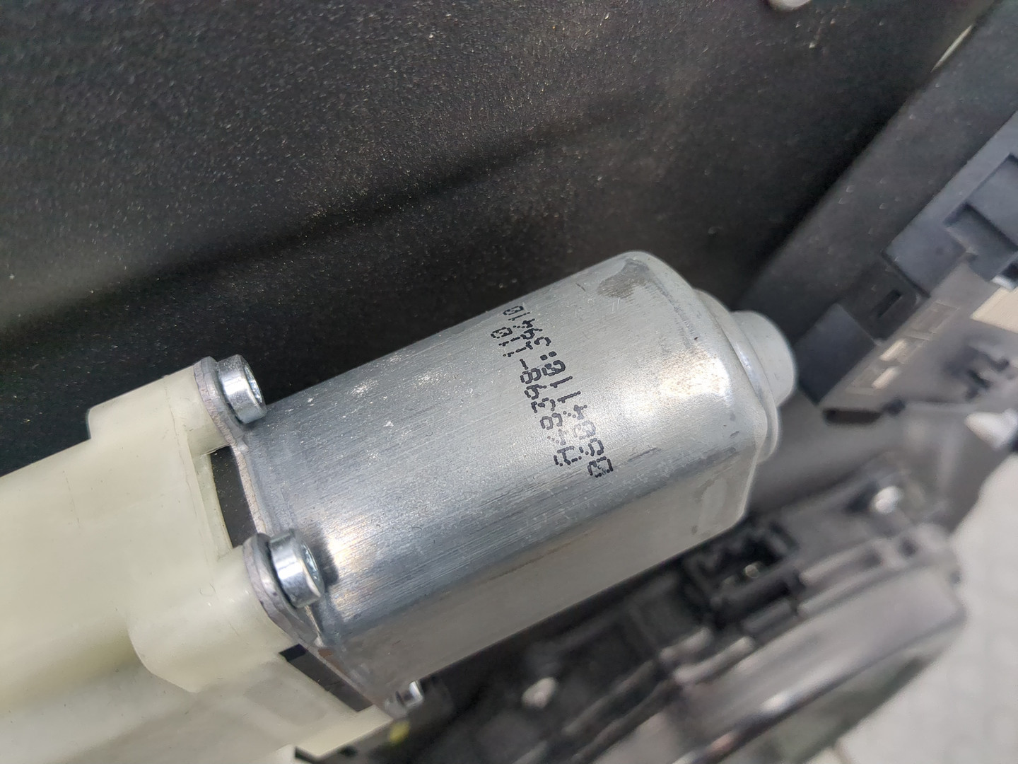 Стеклоподъемник электр. передний левый