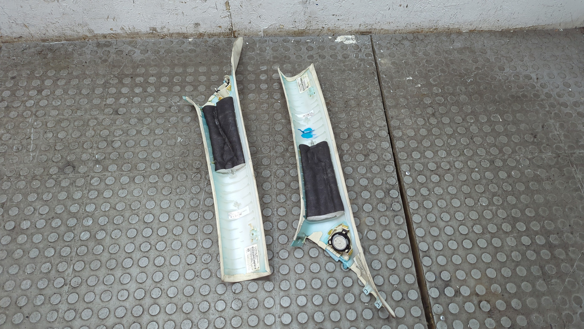 Обшивка стойки