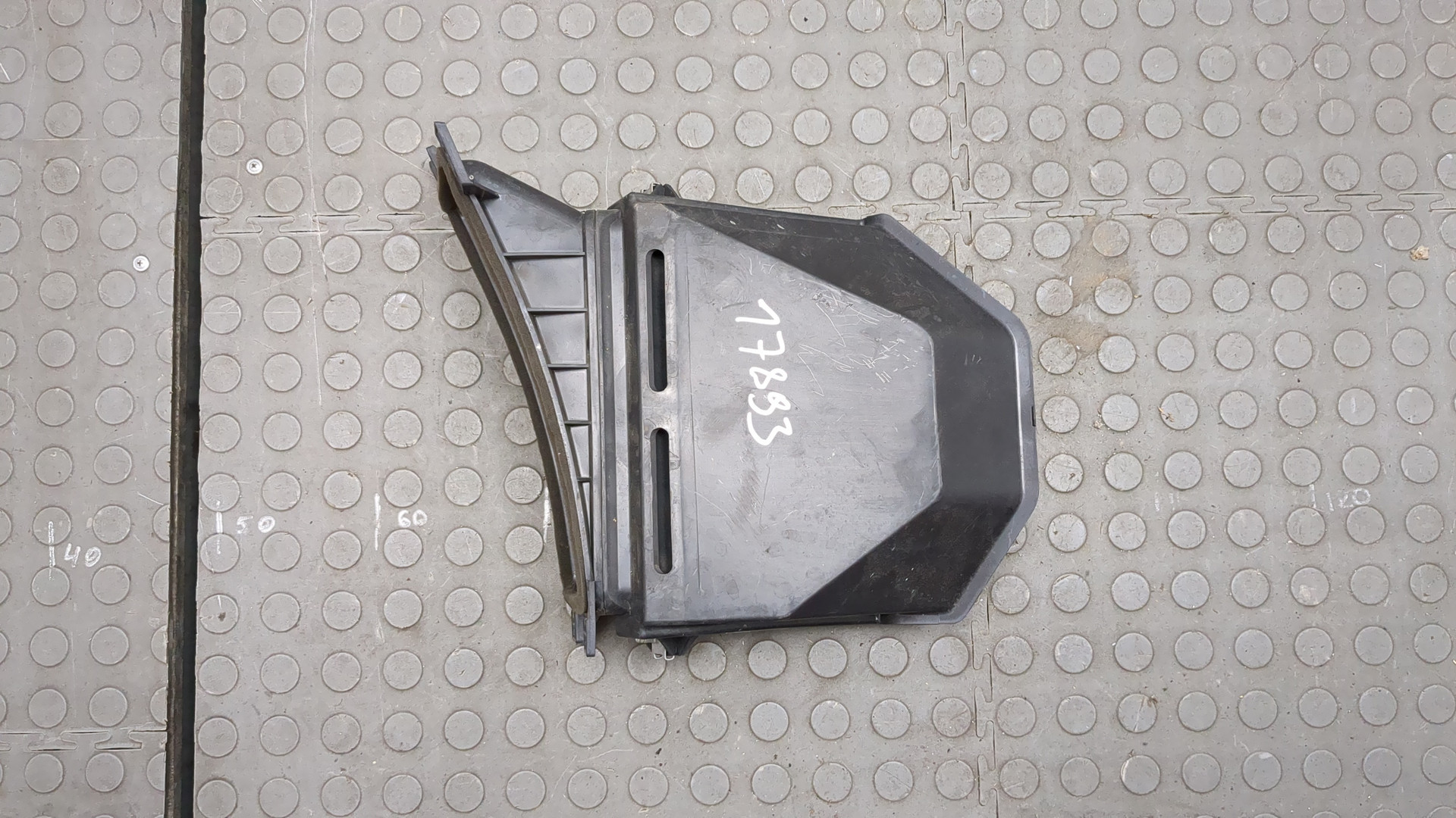 Корпус салонного фильтра