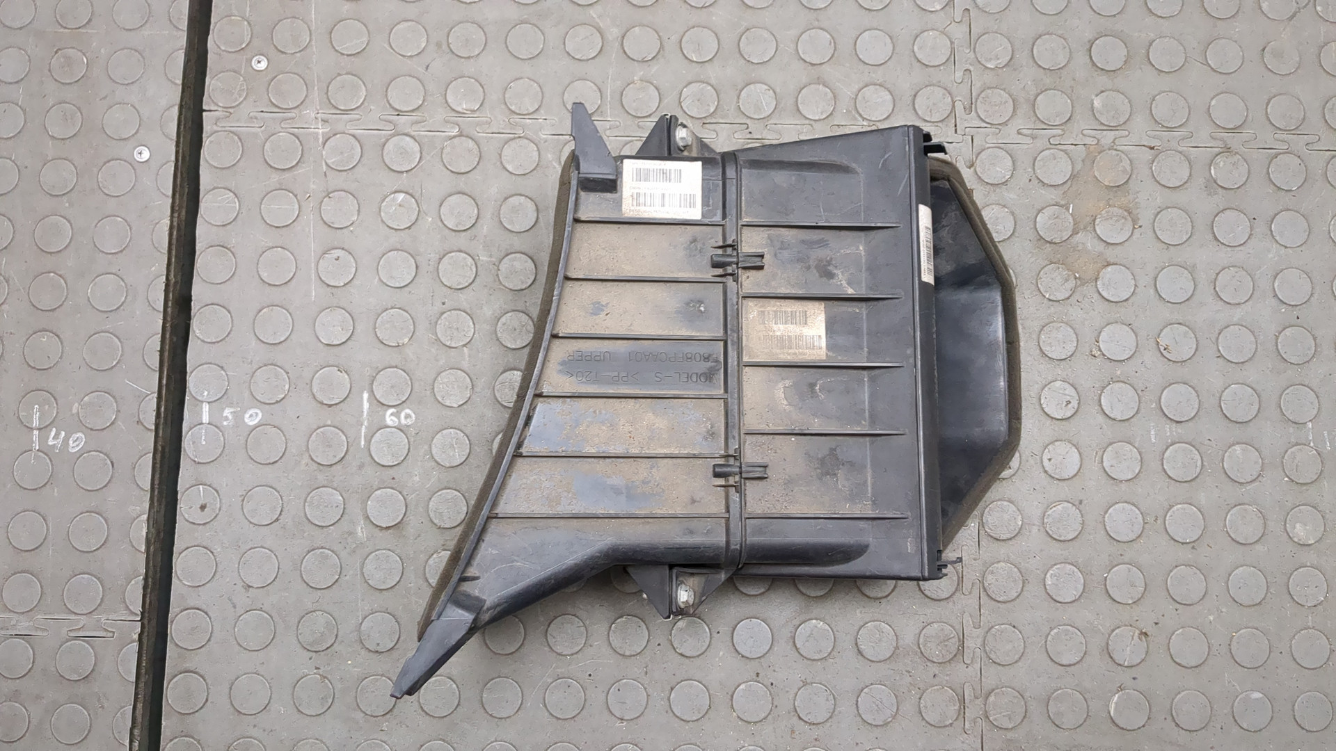 Корпус салонного фильтра