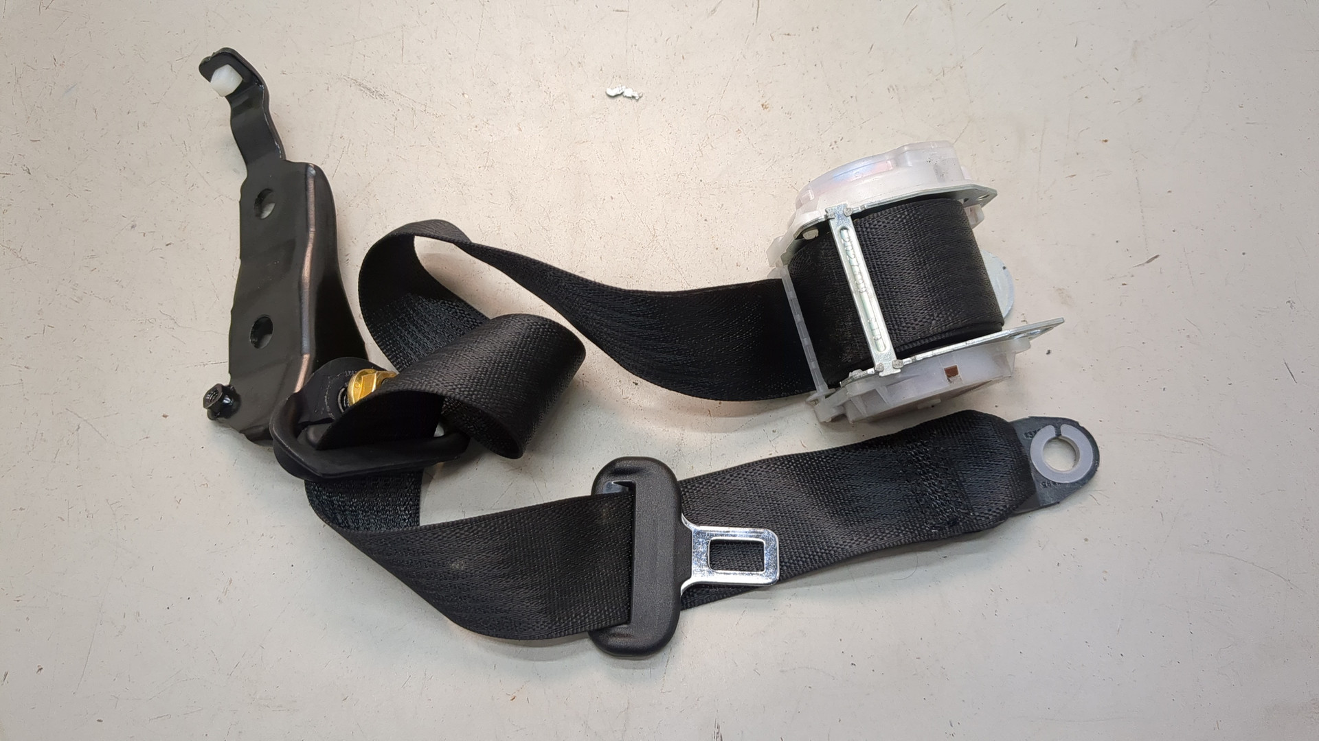 Ремень безопасности