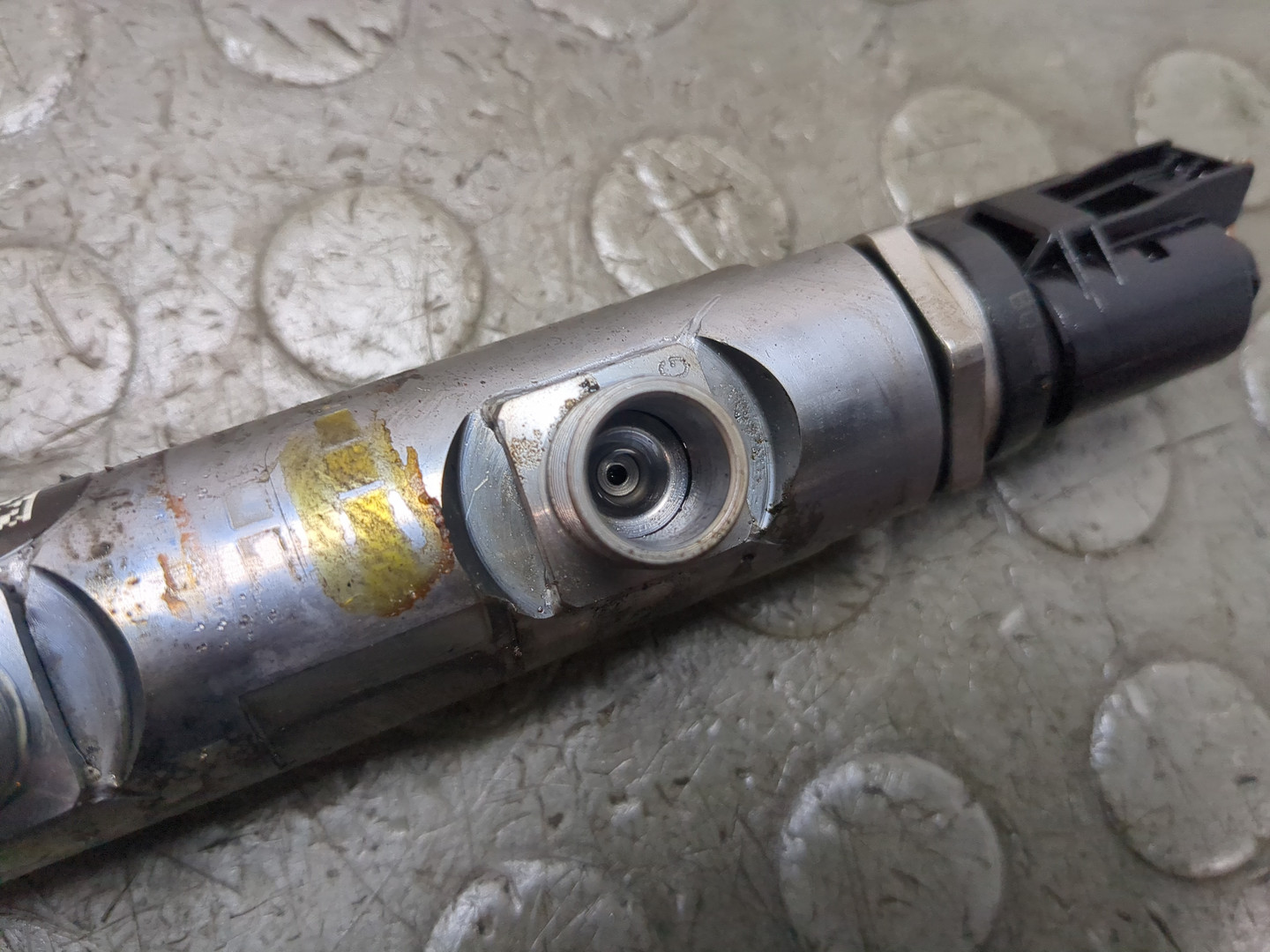 Рейка топливная (рампа)