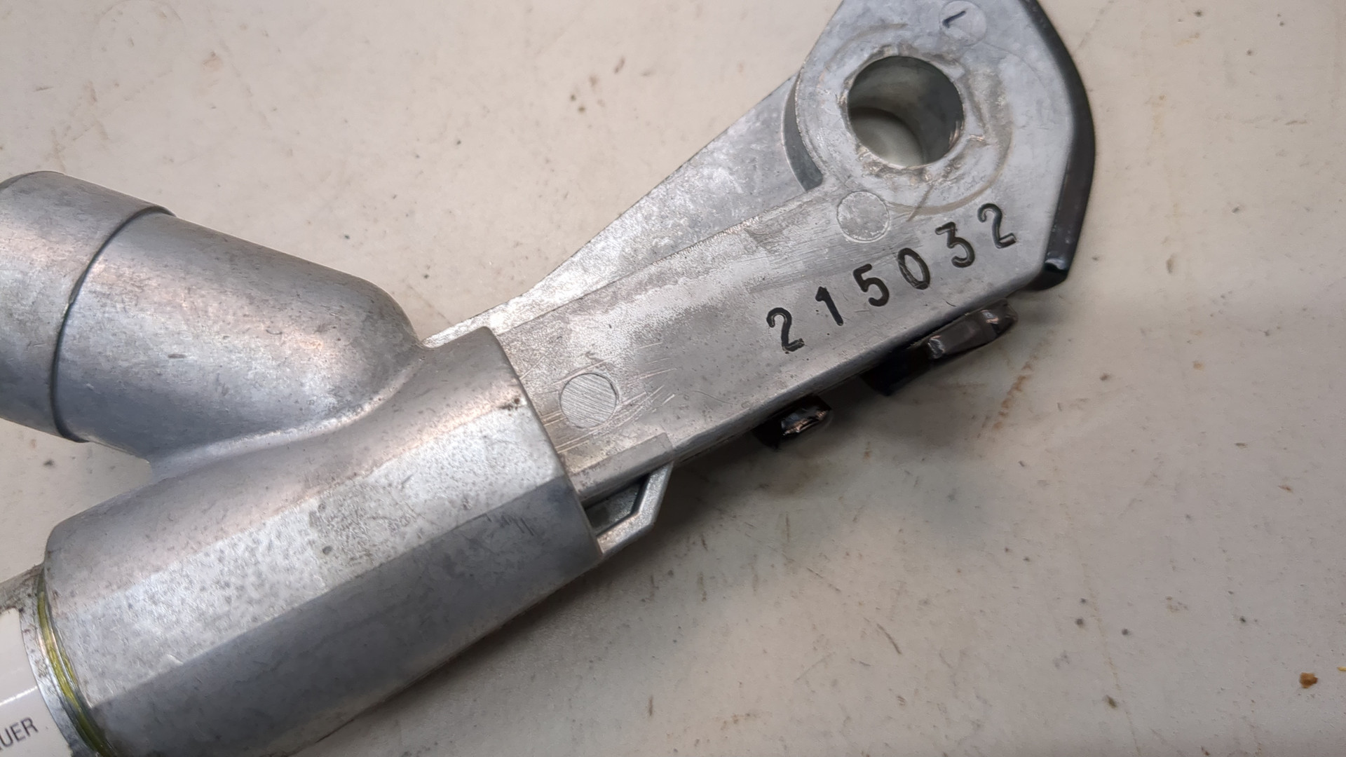 Преднатяжитель ремня безопасности