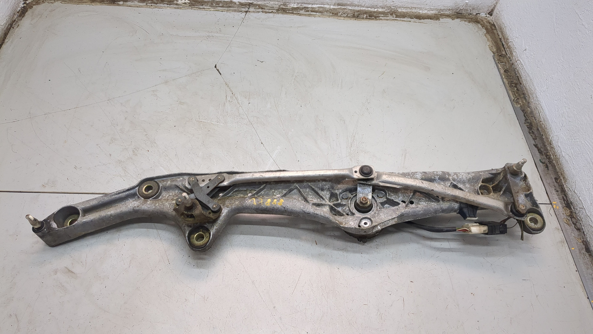 Трапеция стеклоочистителей