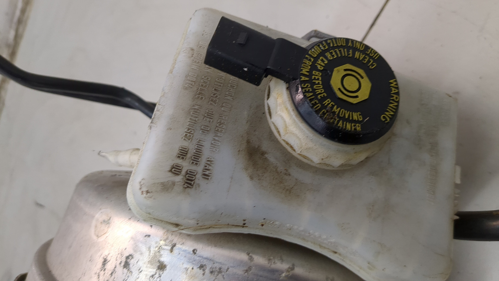 Цилиндр тормозной главный