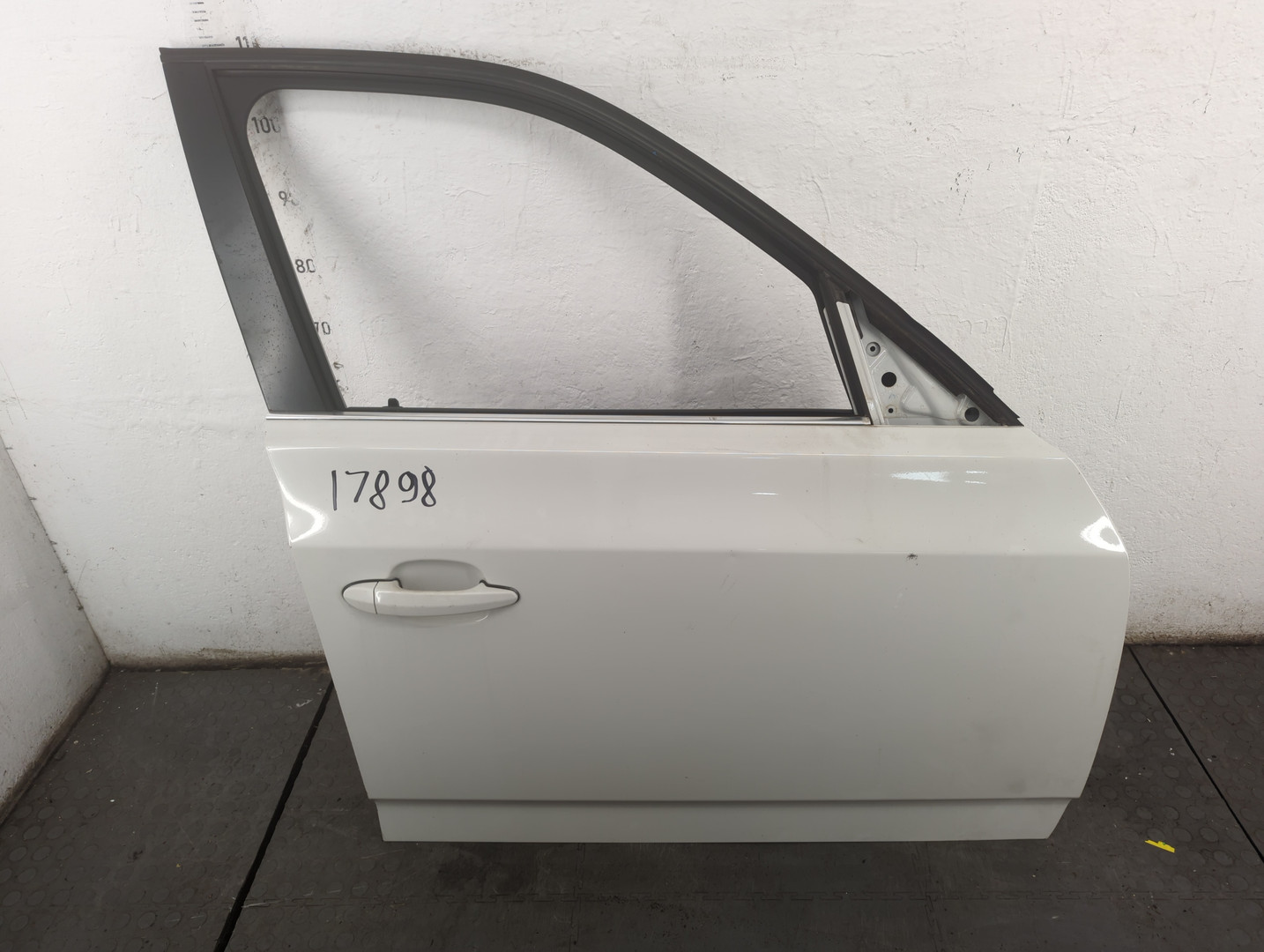 Дверь передняя правая