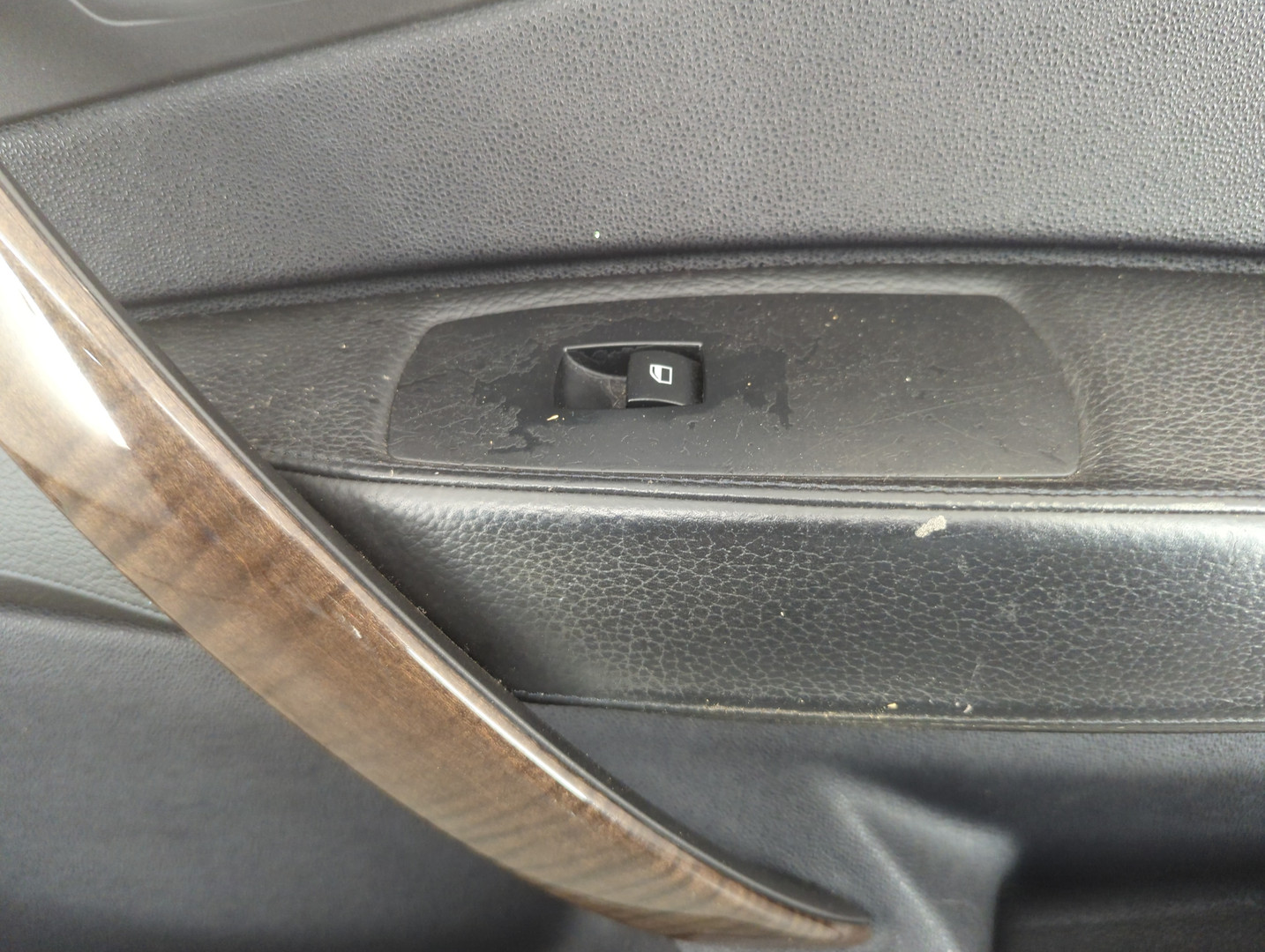 Дверь передняя правая