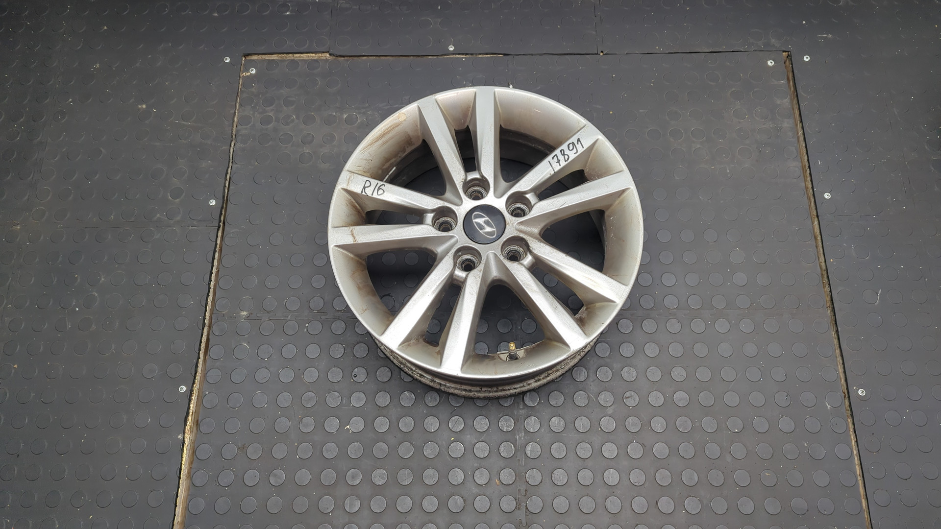 Диск колесный литой легкий сплав