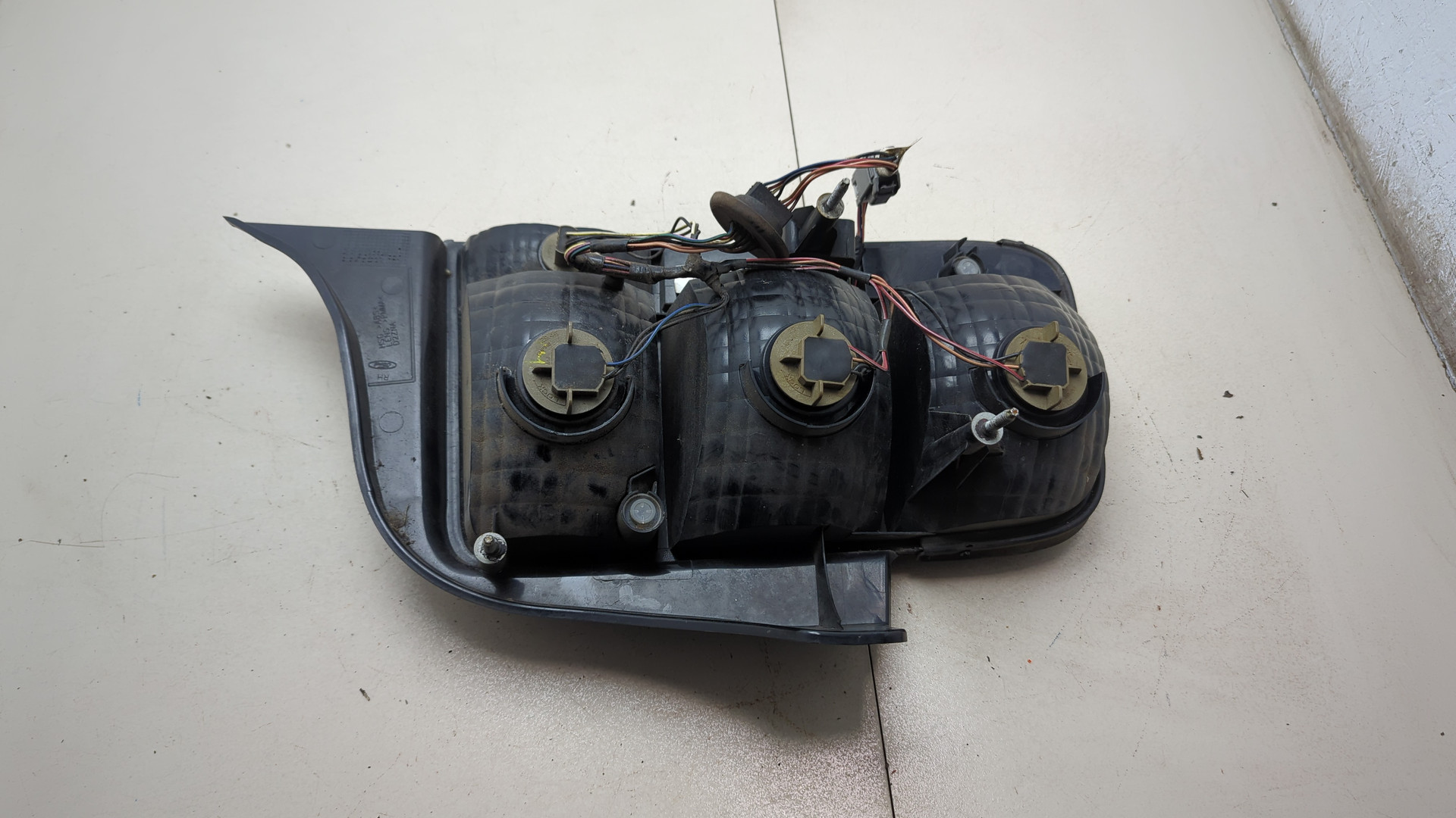 Фонарь задний правый