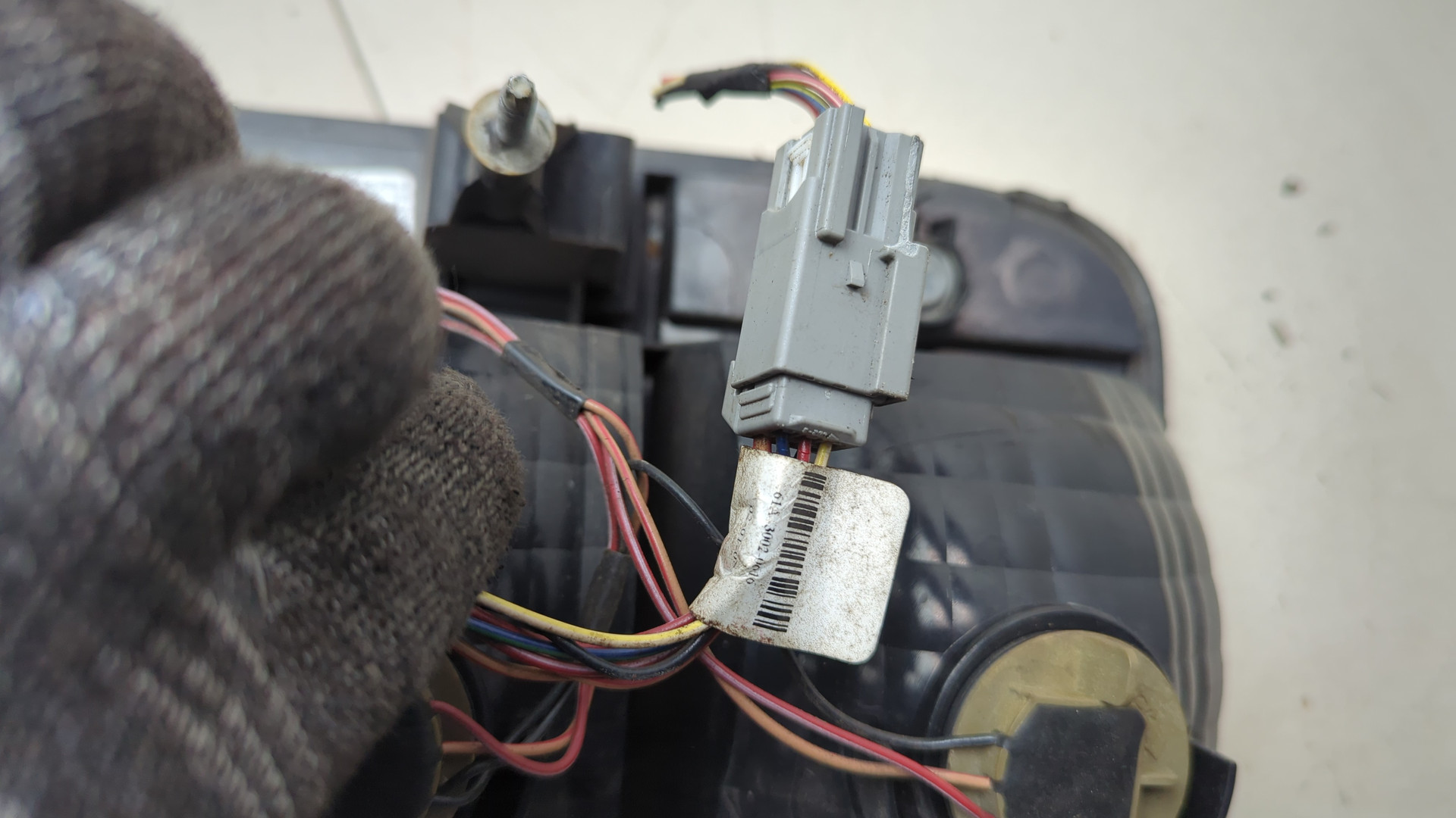 Фонарь задний правый