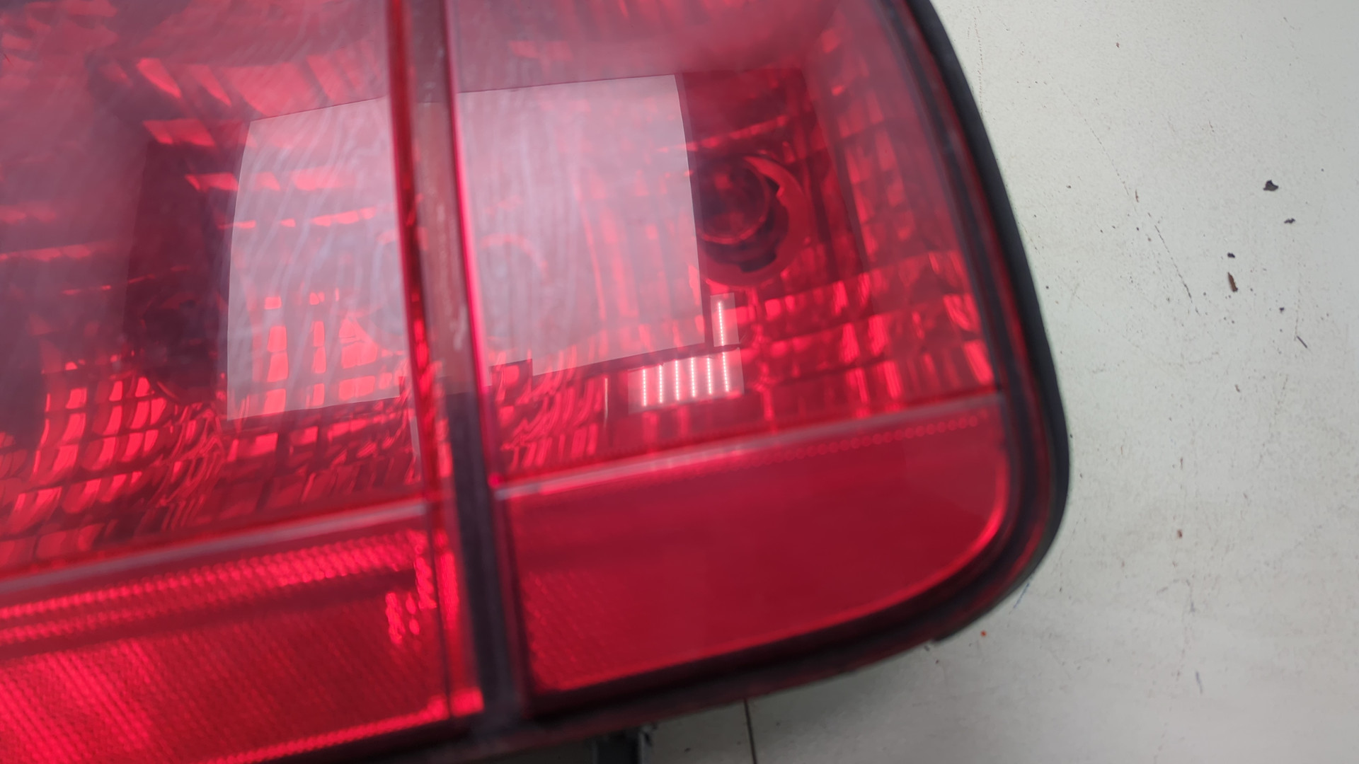 Фонарь задний правый