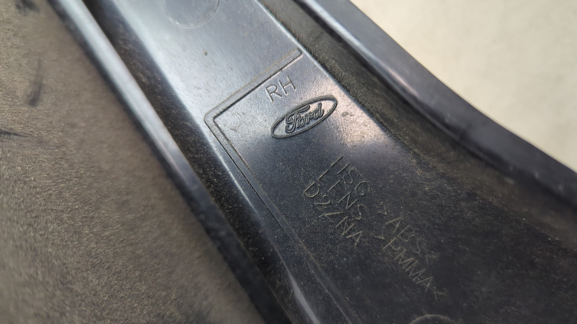 Фонарь задний правый