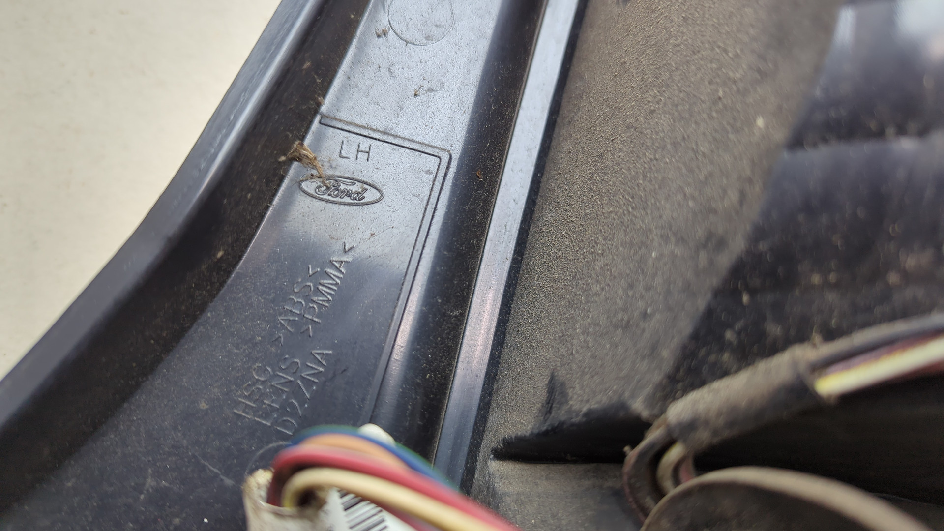 Фонарь задний левый