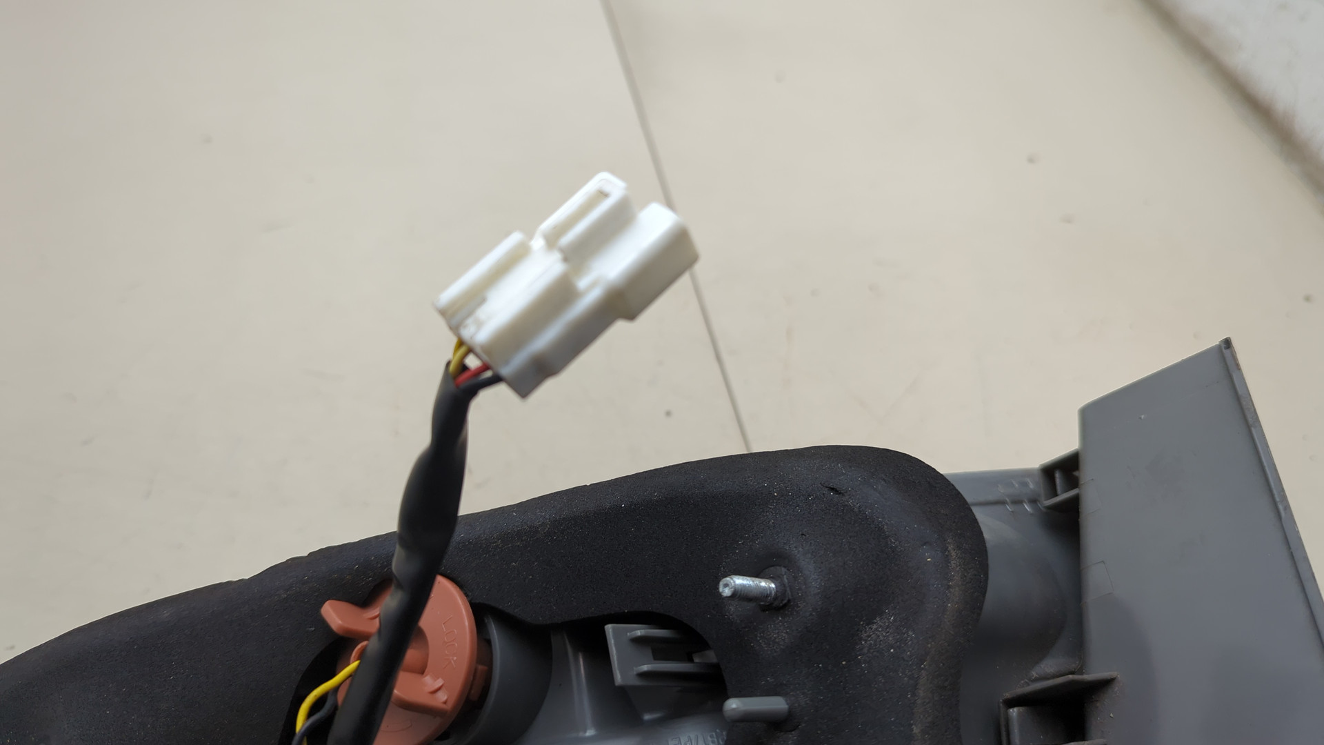 Фонарь задний левый