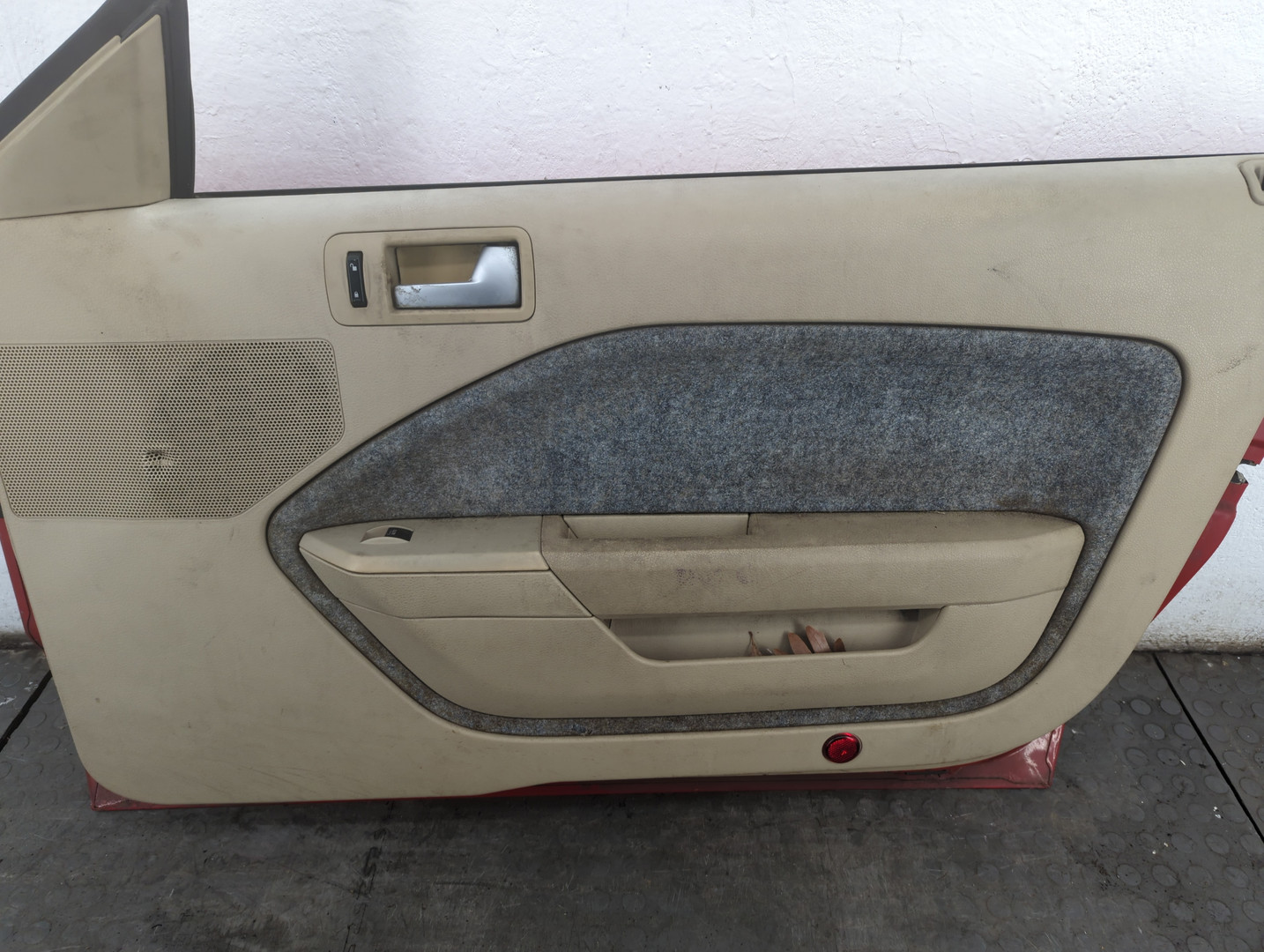 Дверь передняя правая