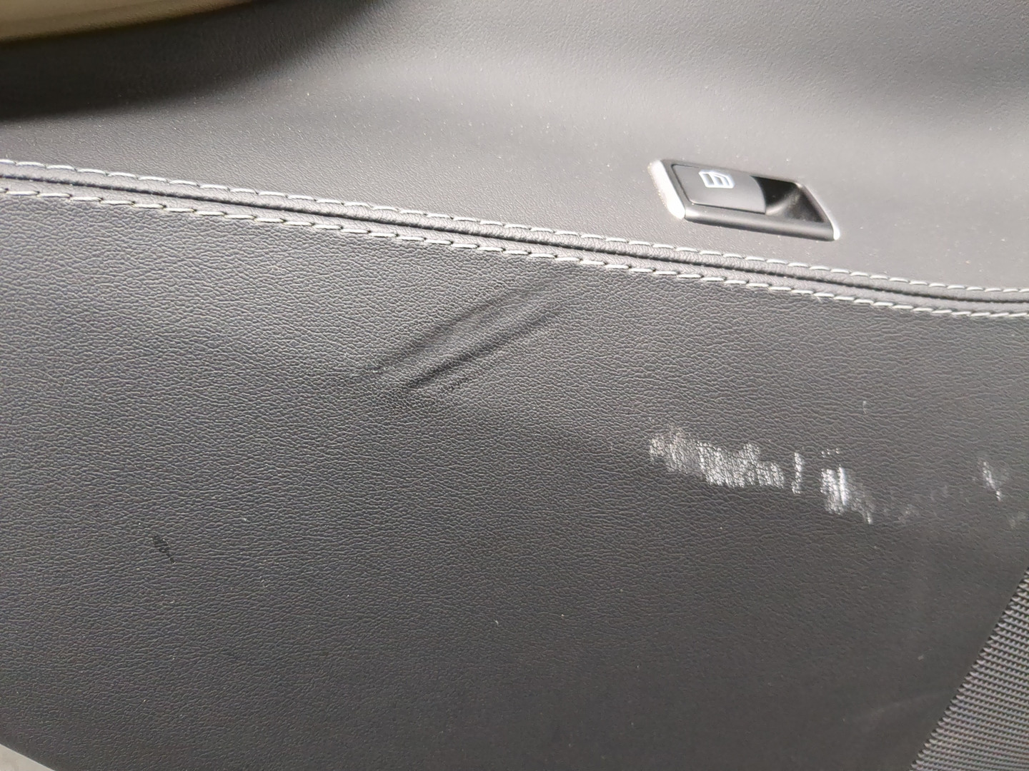 Дверь задняя левая